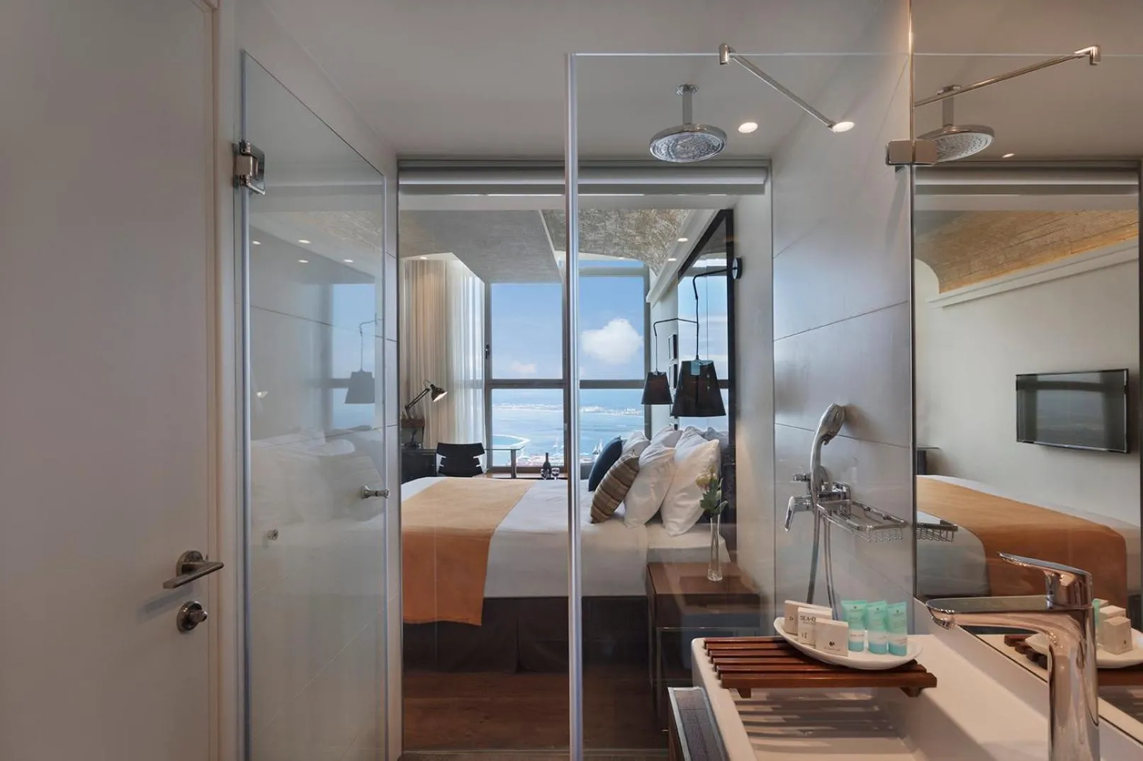 Day, Bed in Nof Hotel