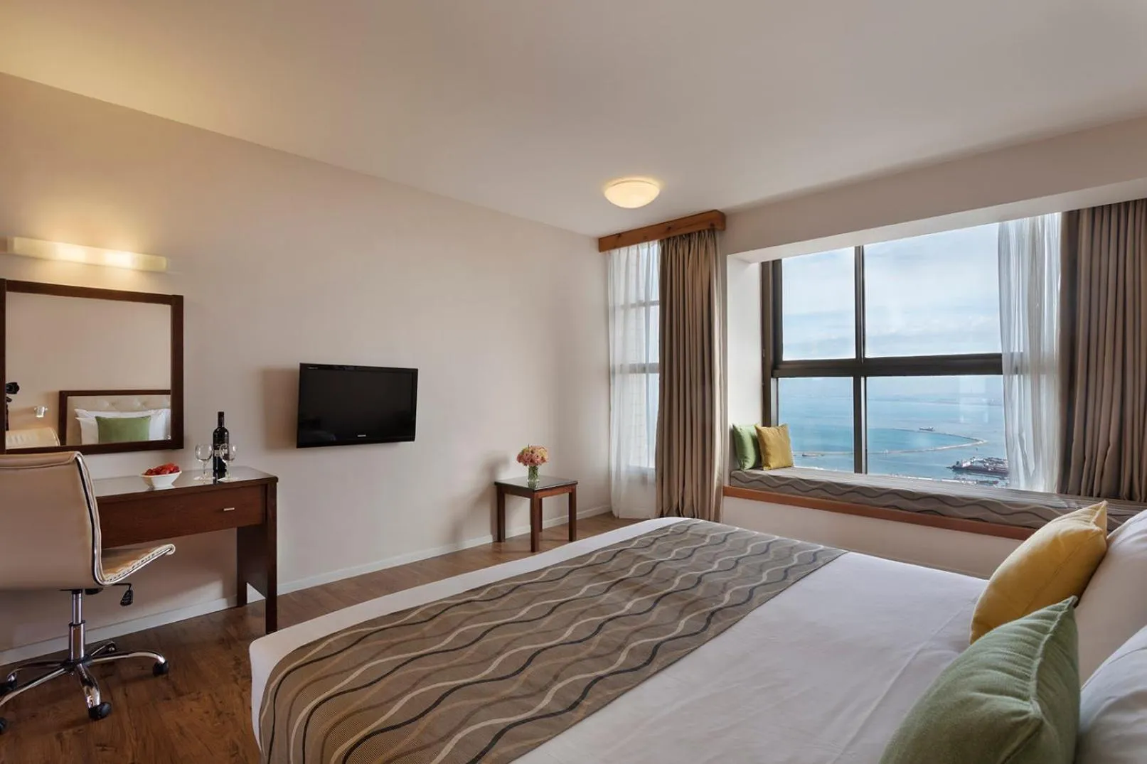 Sea view, Bed in Nof Hotel