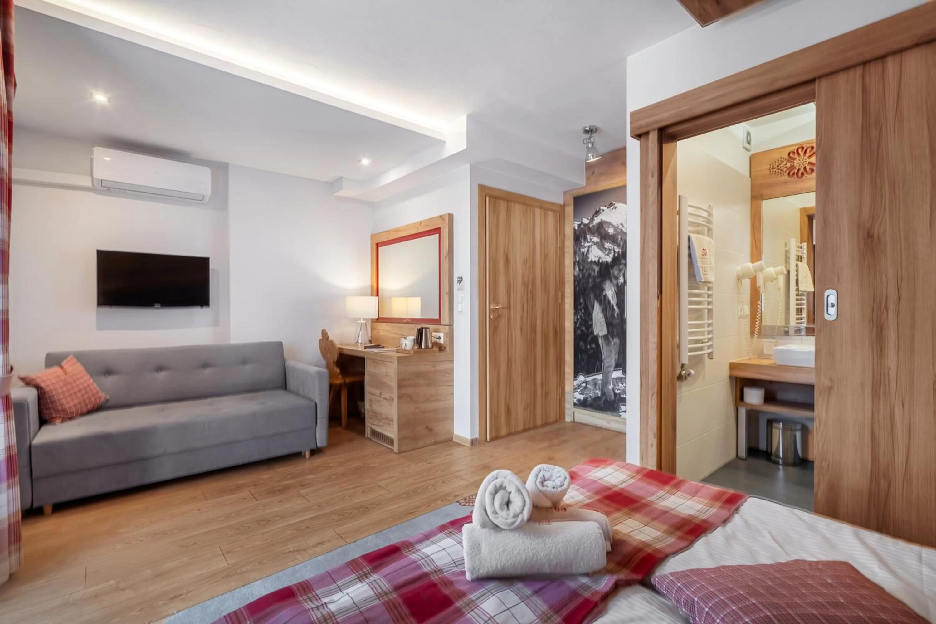 View (from property/room), Bed in Parzenica B&B - Wyjątkowa i Jedyna!!! Sprawdź nas a nie pożałujesz!