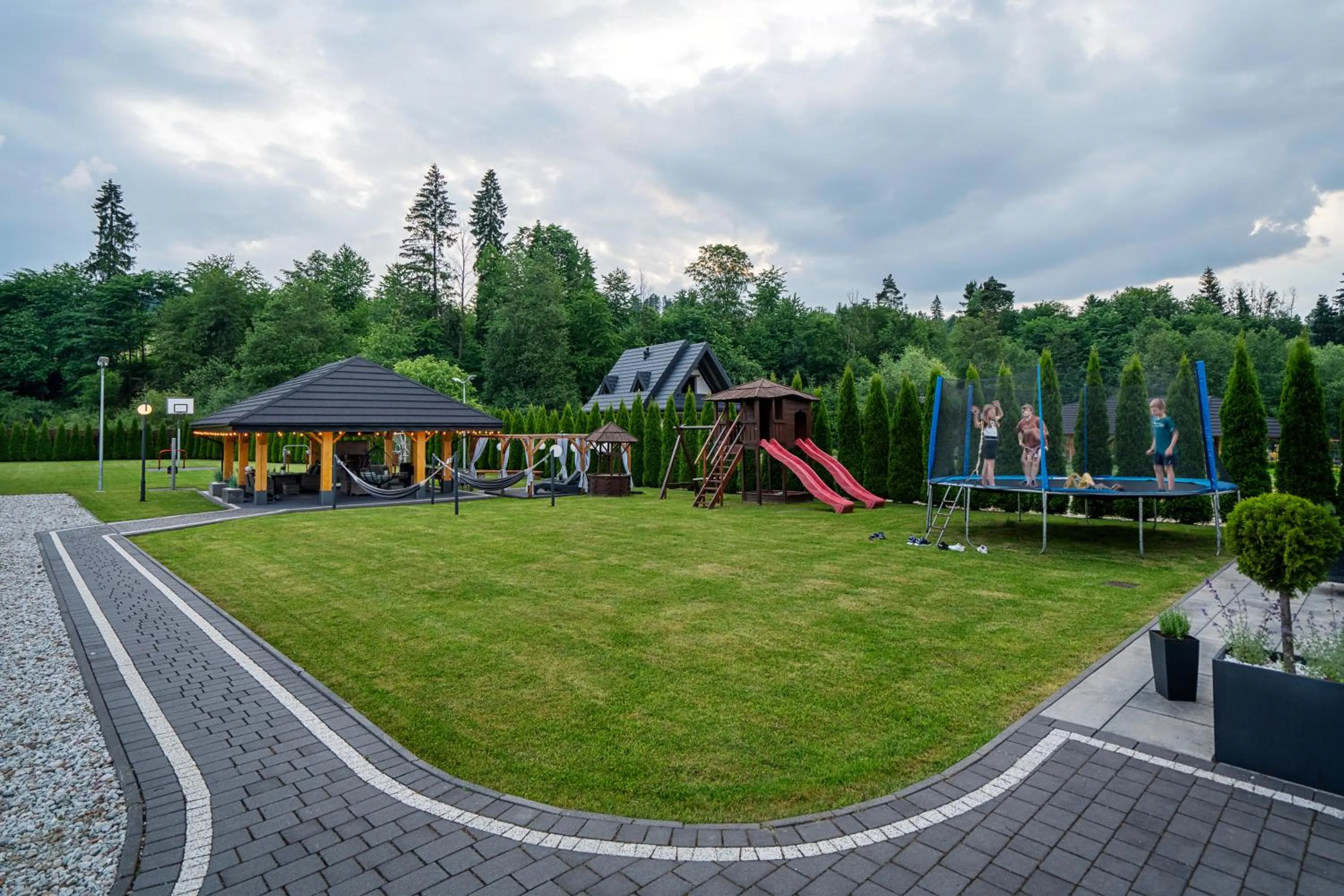 Children play ground in Parzenica B&B - Wyjątkowa i Jedyna!!! Sprawdź nas a nie pożałujesz!