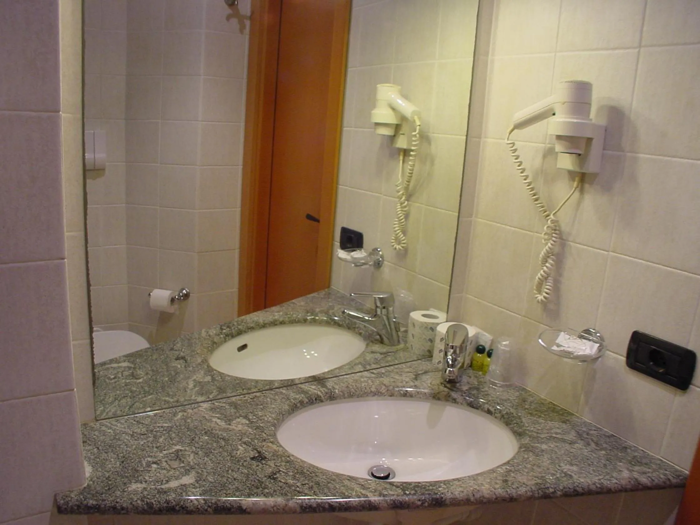 Bathroom in Hotel Don Abbondio