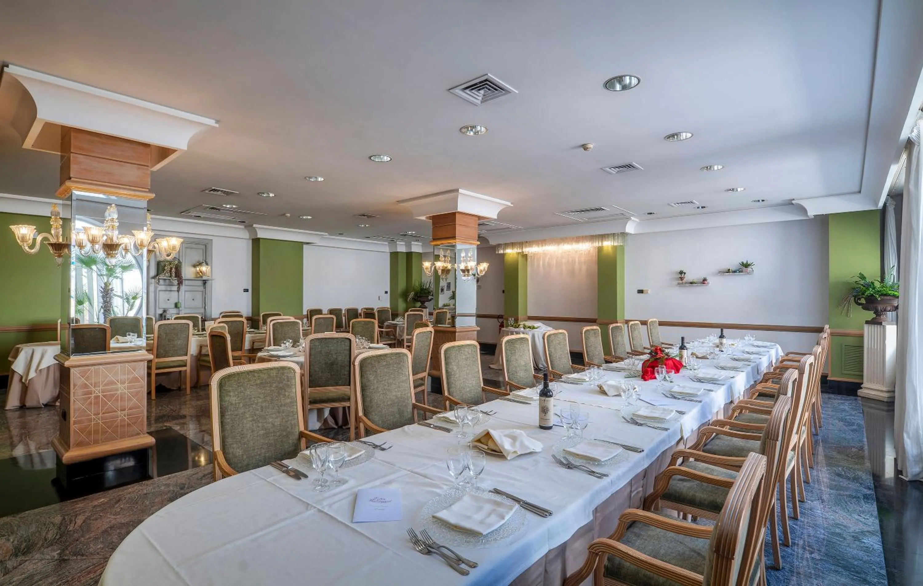 Restaurant/places to eat in Hotel Delle Palme