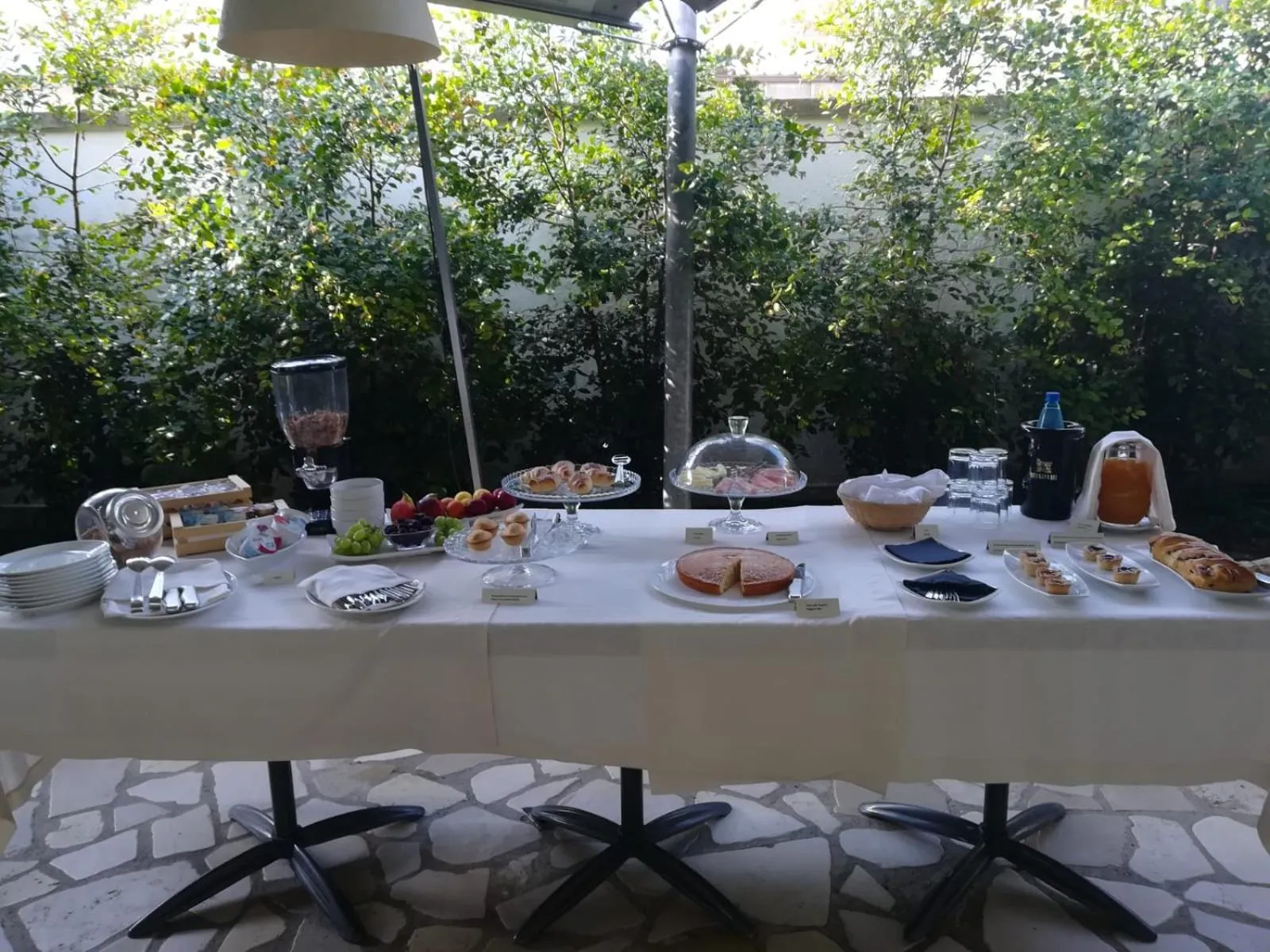 Day in Hotel Naitendì