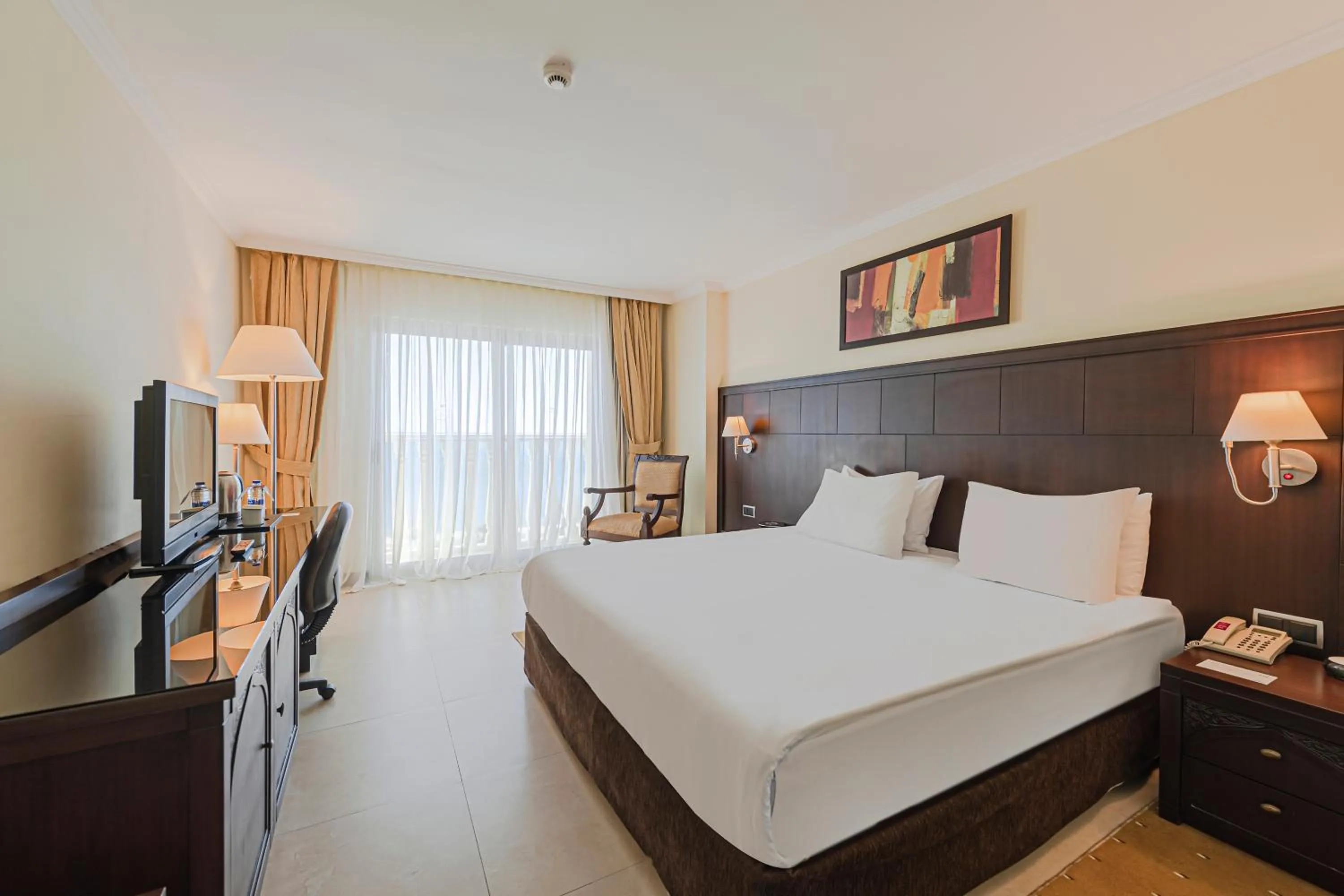 Bed in Crowne Plaza Antalya by IHG