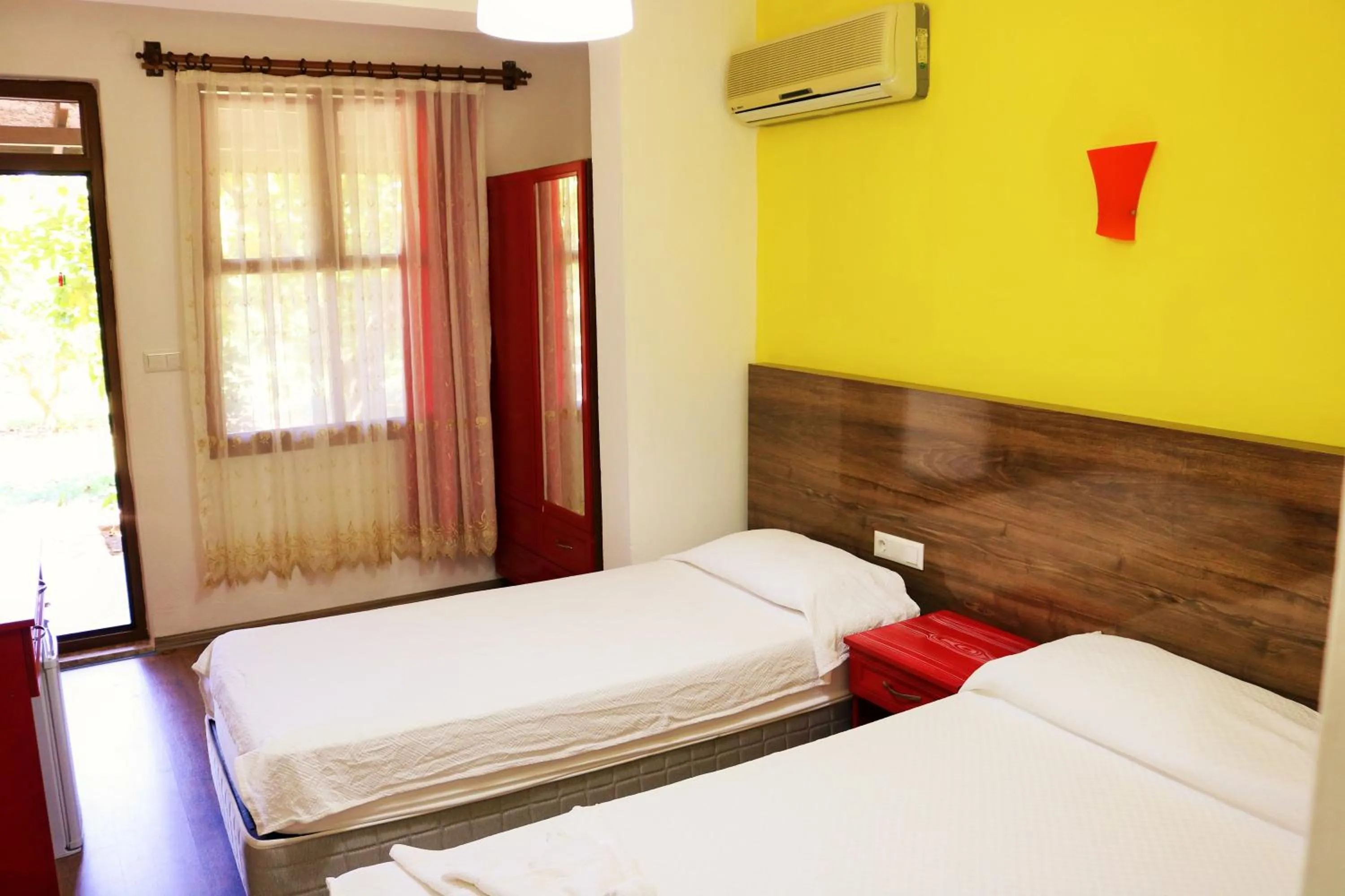 Bed in Simge Pension