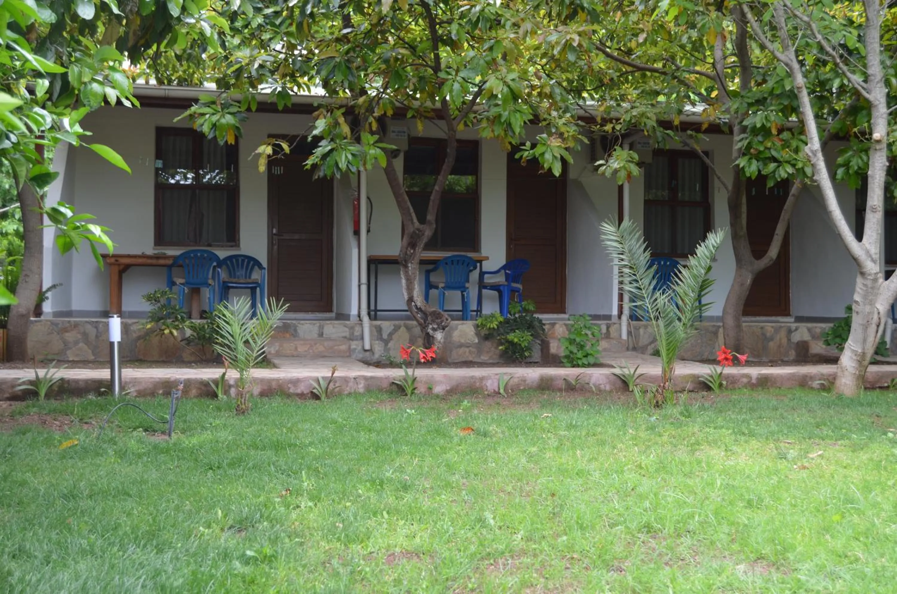 Patio in Simge Pension