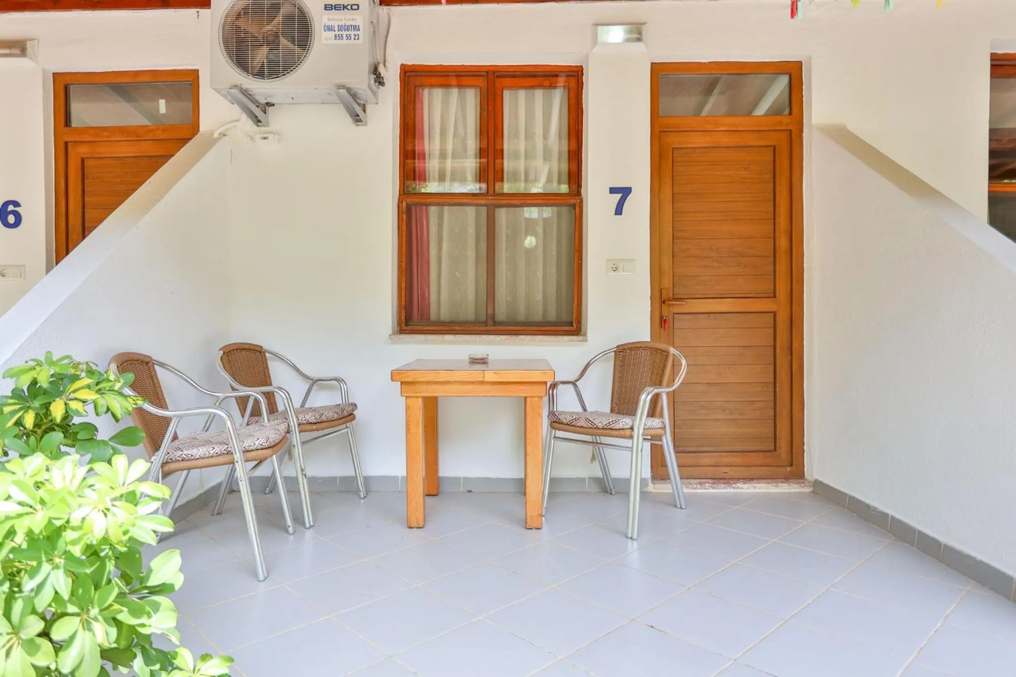 Patio in Simge Pension