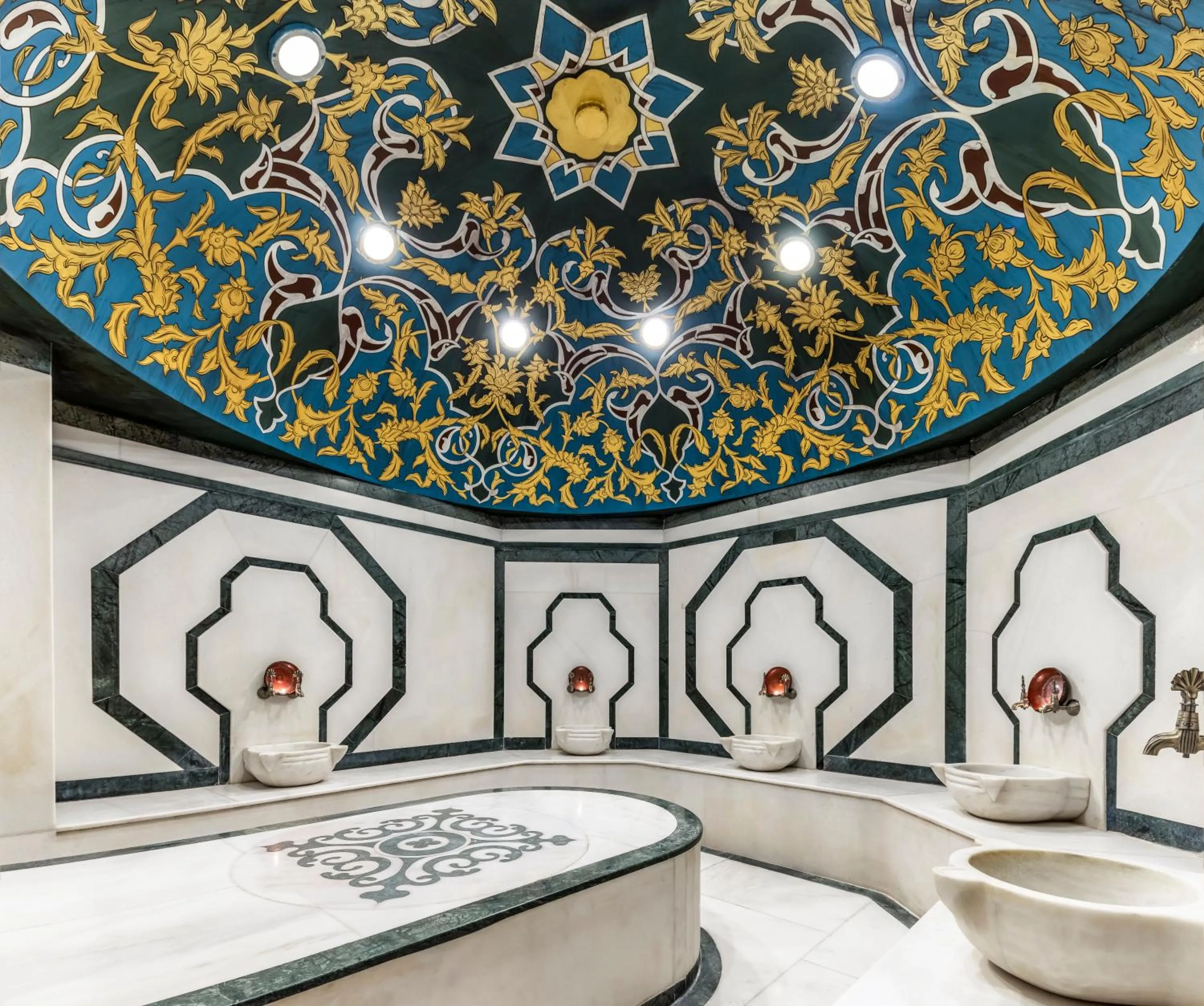 Public Bath in Elite World Comfy Istanbul Taksim