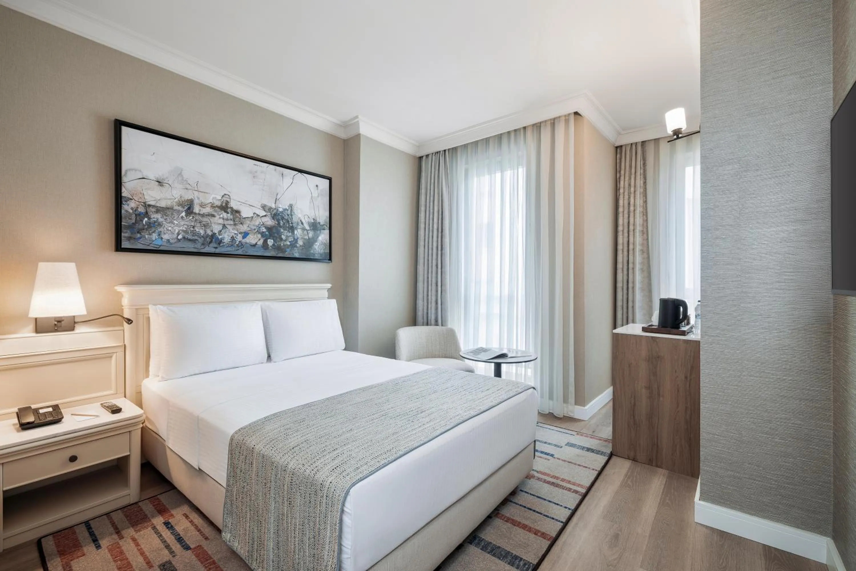 Photo of the whole room, Bed in Elite World Comfy Istanbul Taksim