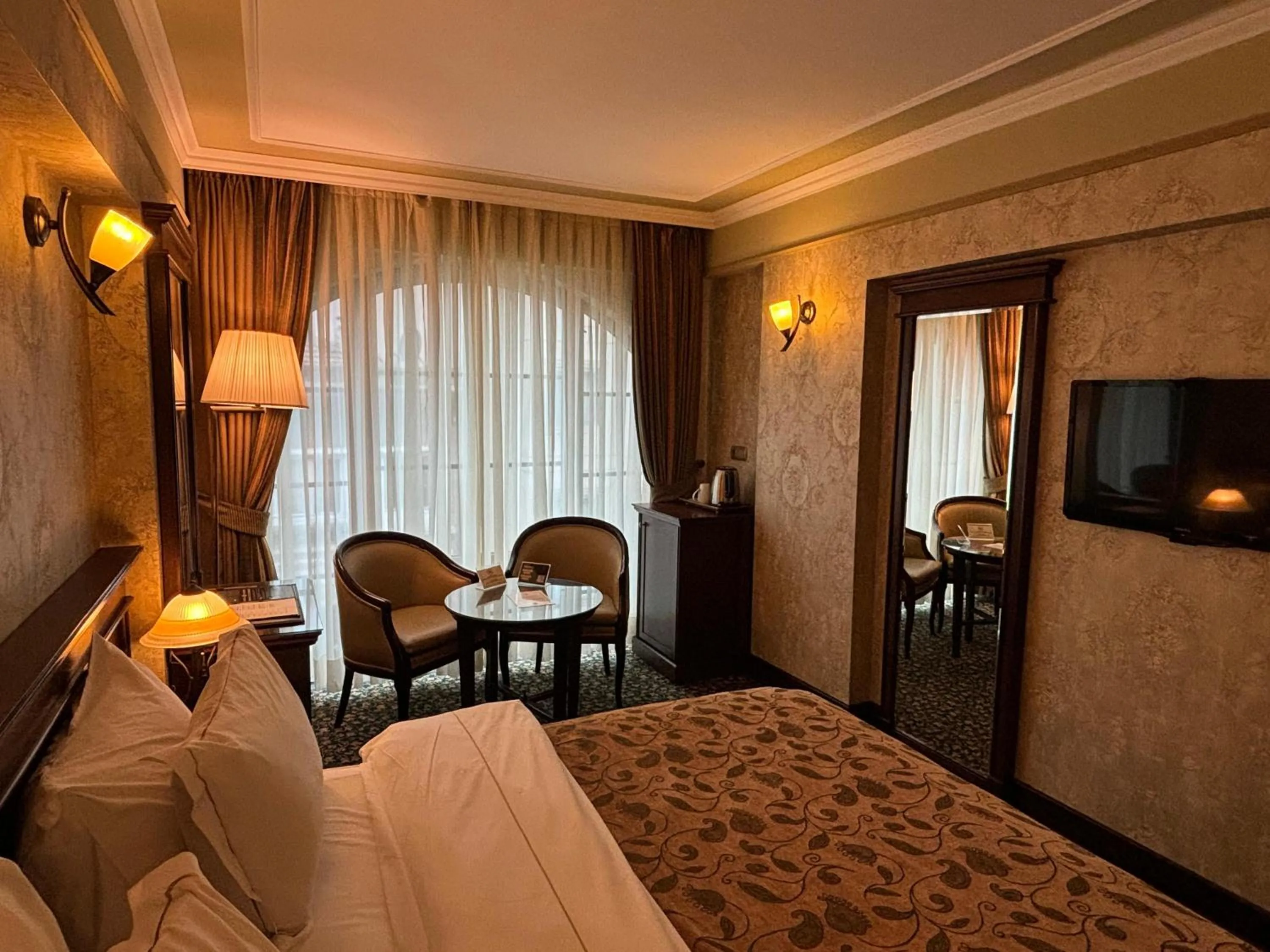 TV and multimedia, Bed in Germir Palas Hotel - Special Class