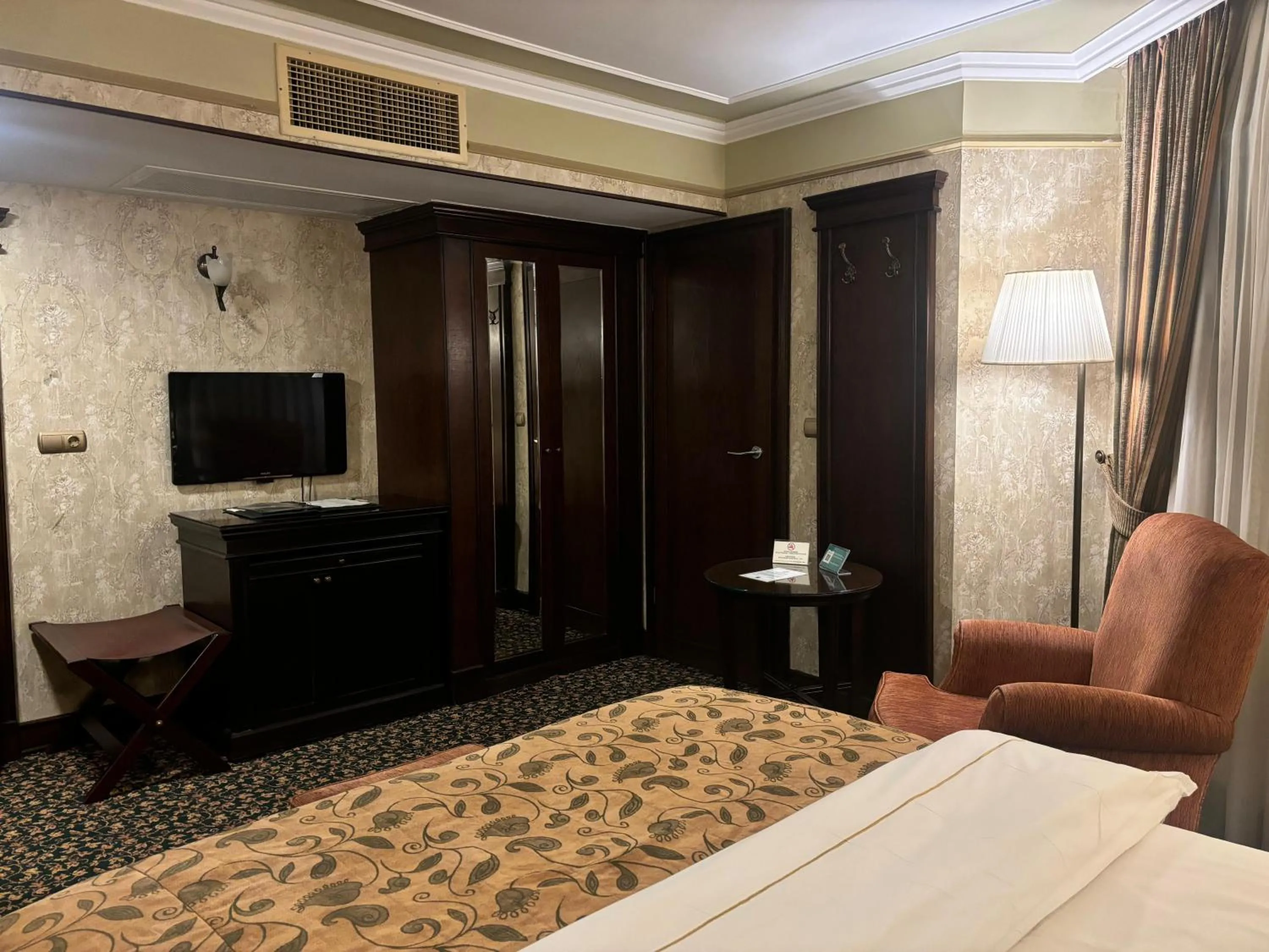 TV and multimedia, Bed in Germir Palas Hotel - Special Class