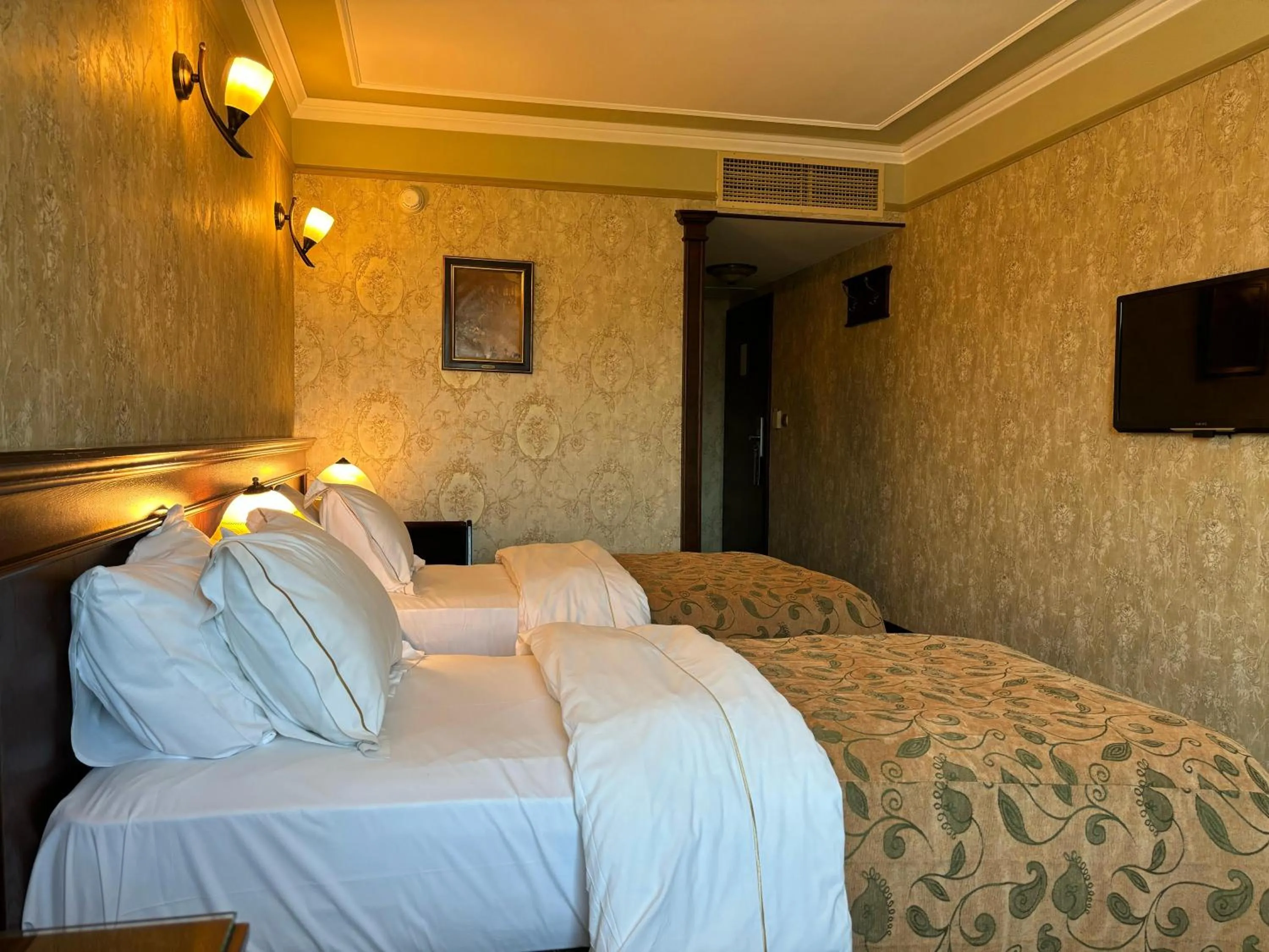 Bed in Germir Palas Hotel - Special Class