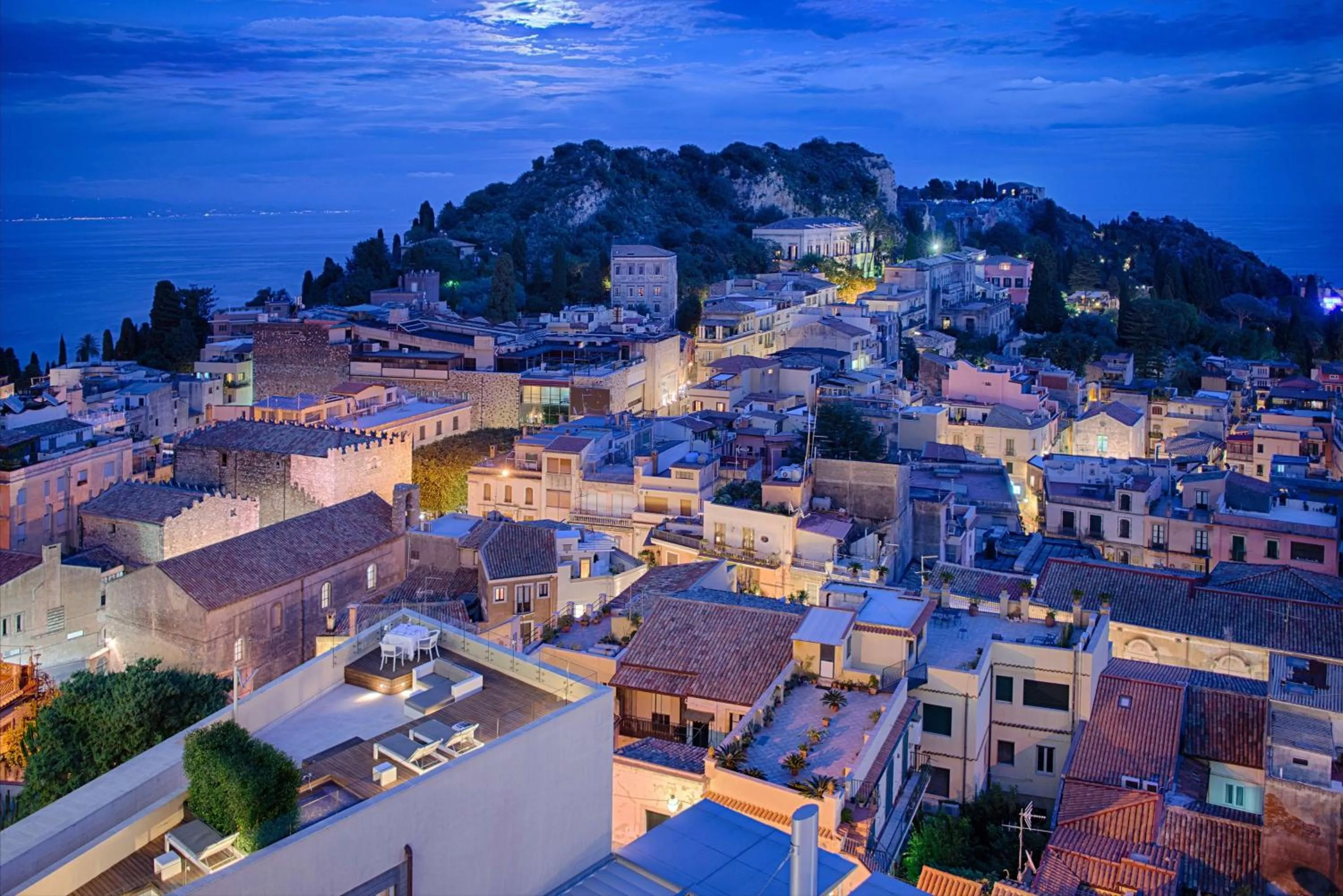 Property building in NH Collection Taormina