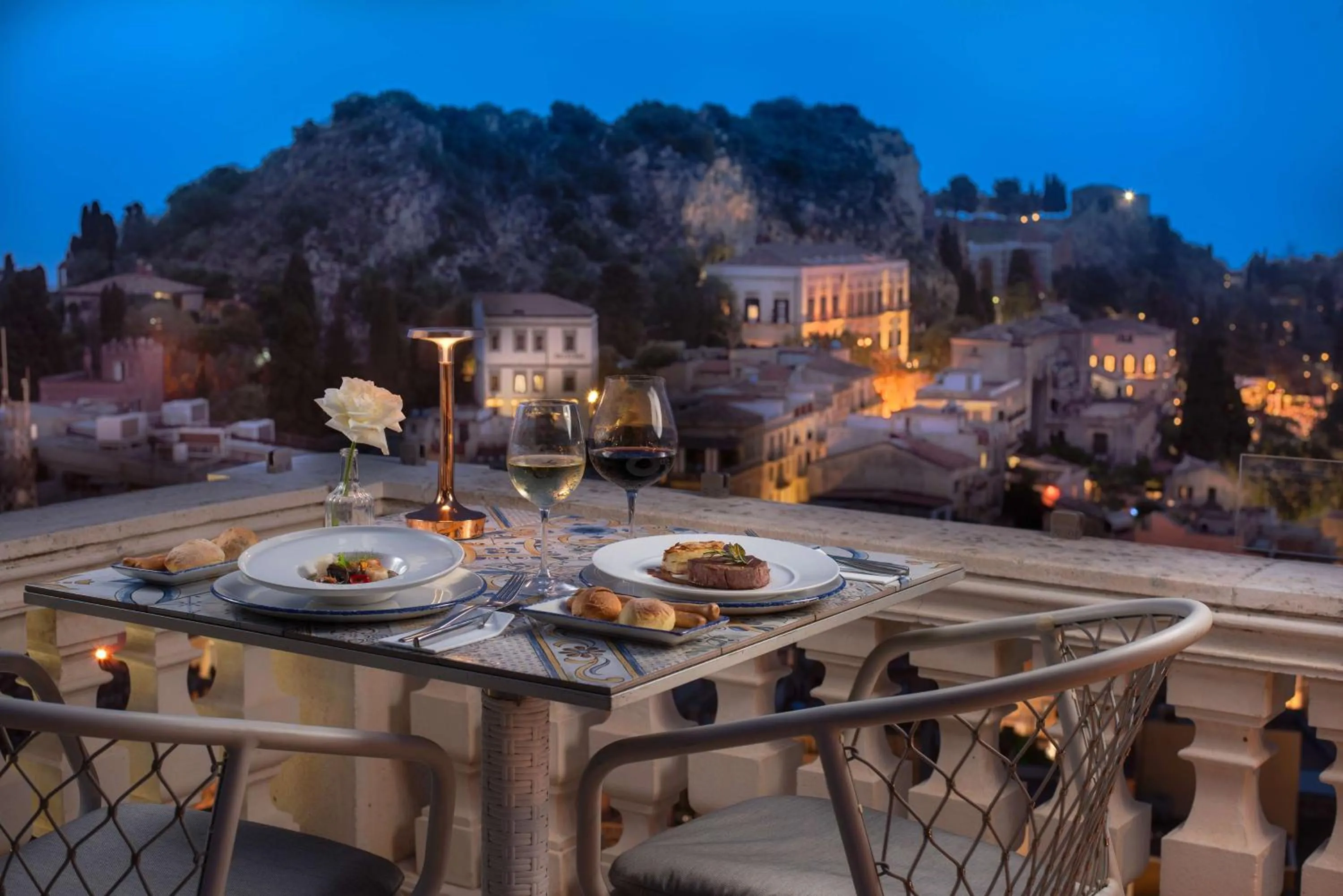 Food and drinks in NH Collection Taormina