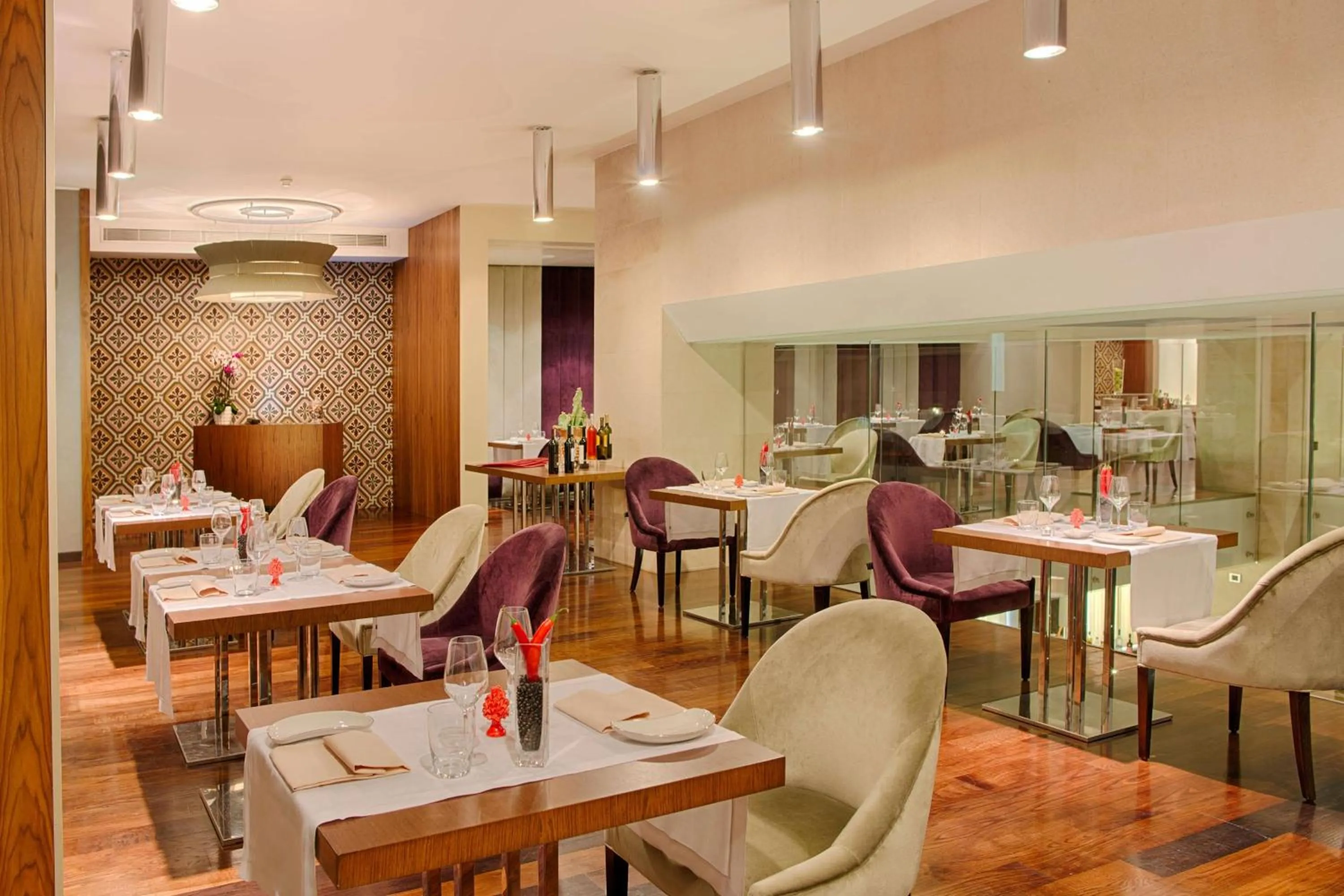 Restaurant/places to eat in NH Collection Taormina