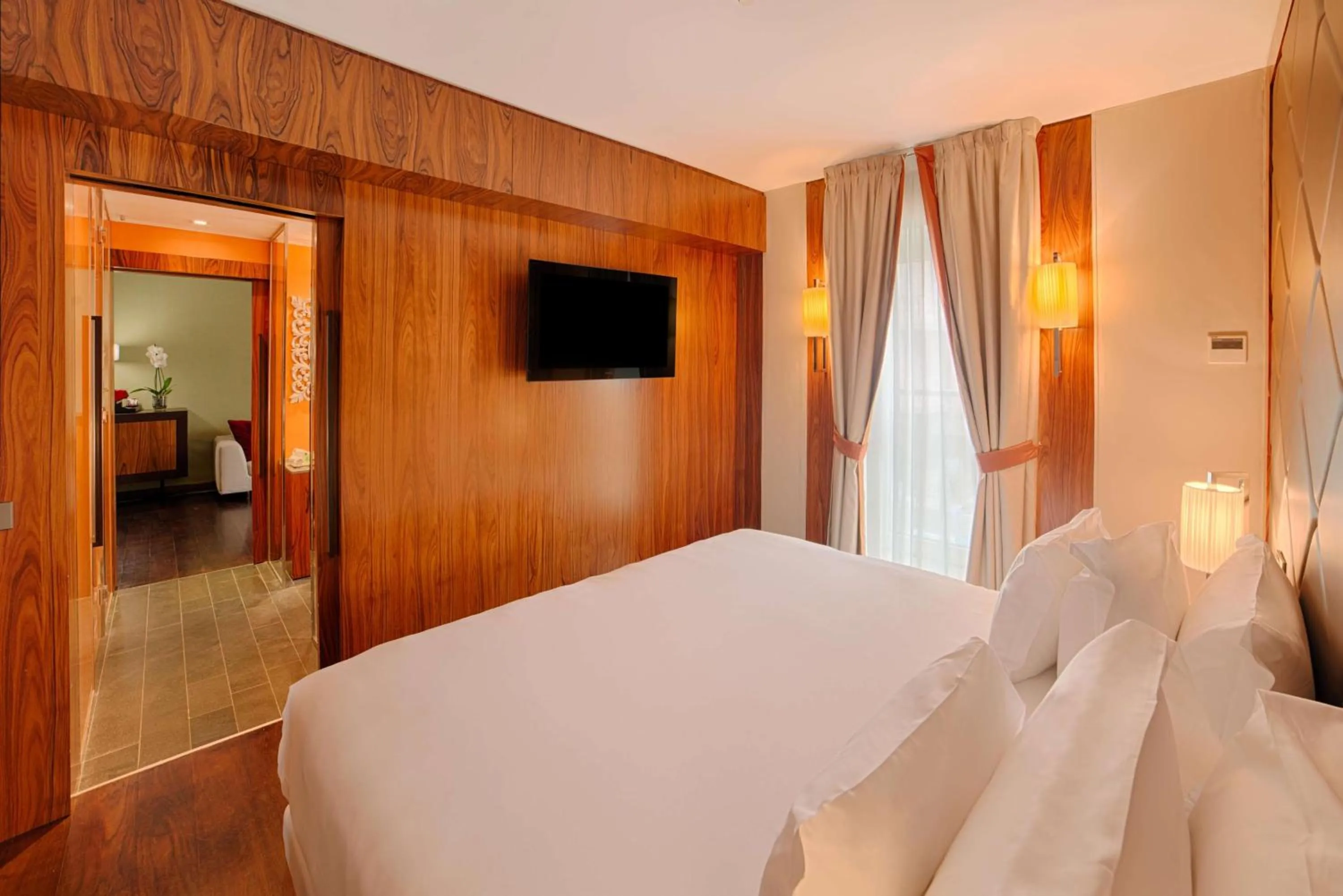 Bedroom, Bed in NH Collection Taormina