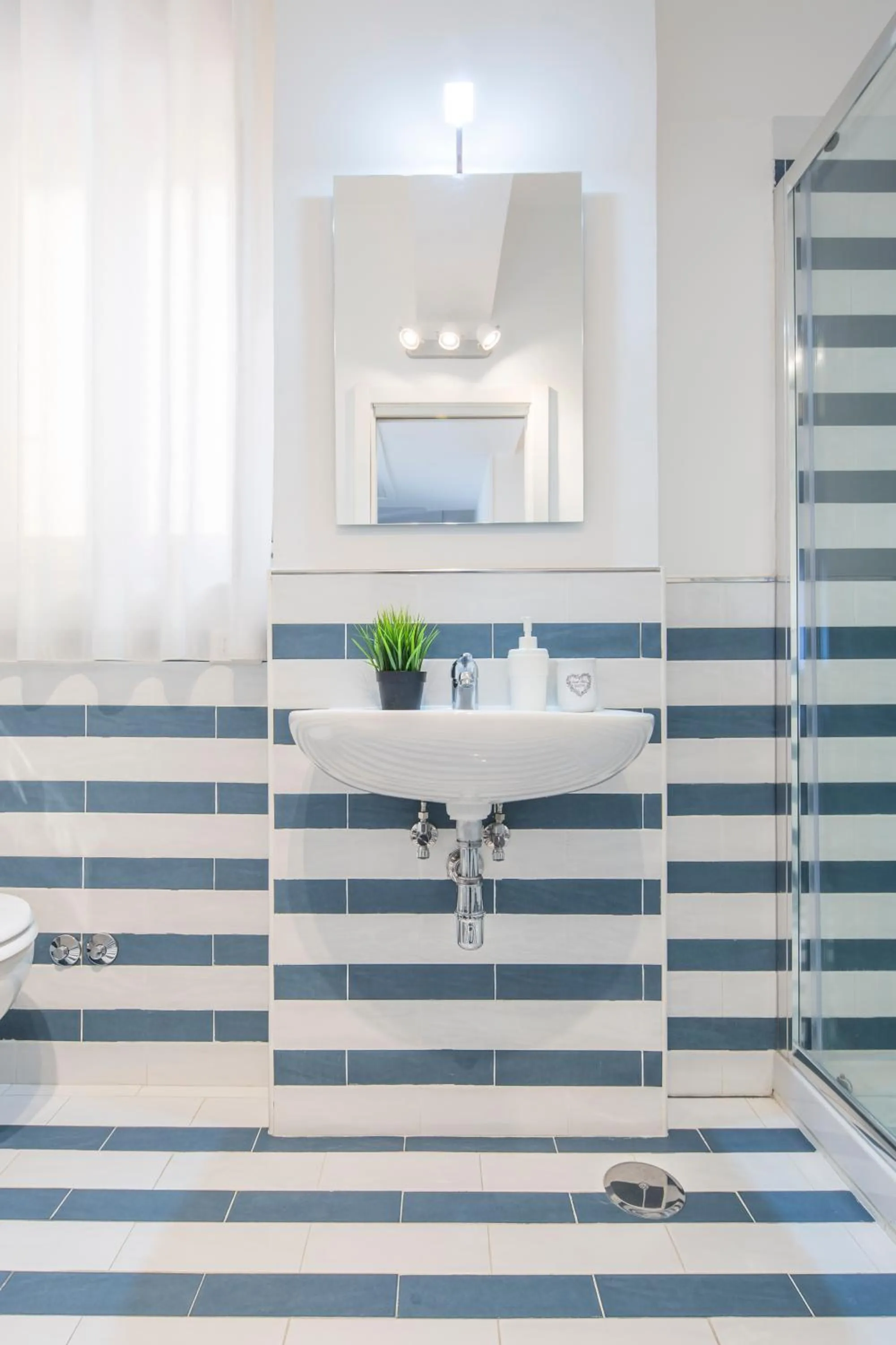 Bathroom in Flower Suites Sorrento