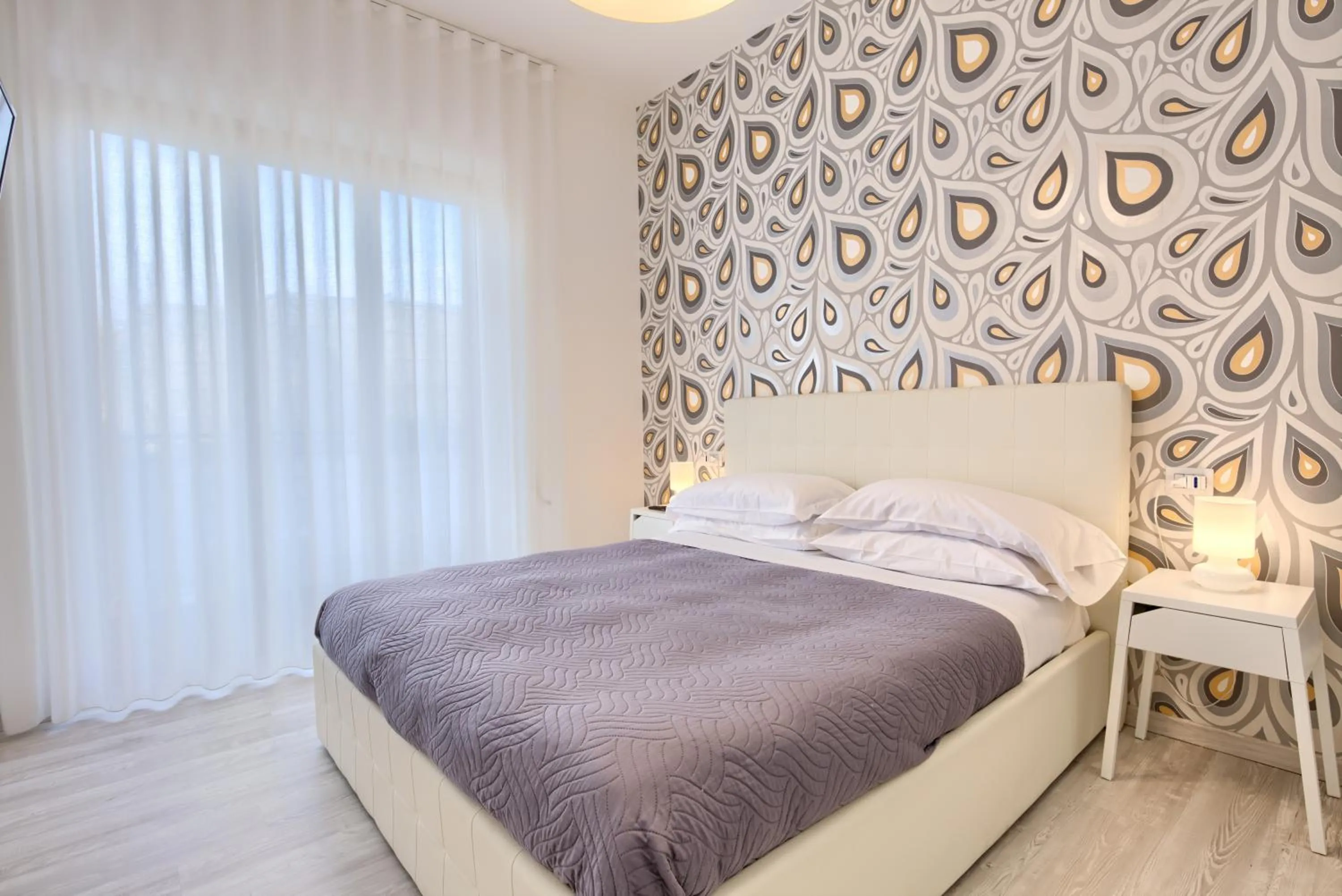 Balcony/Terrace, Bed in Flower Suites Sorrento