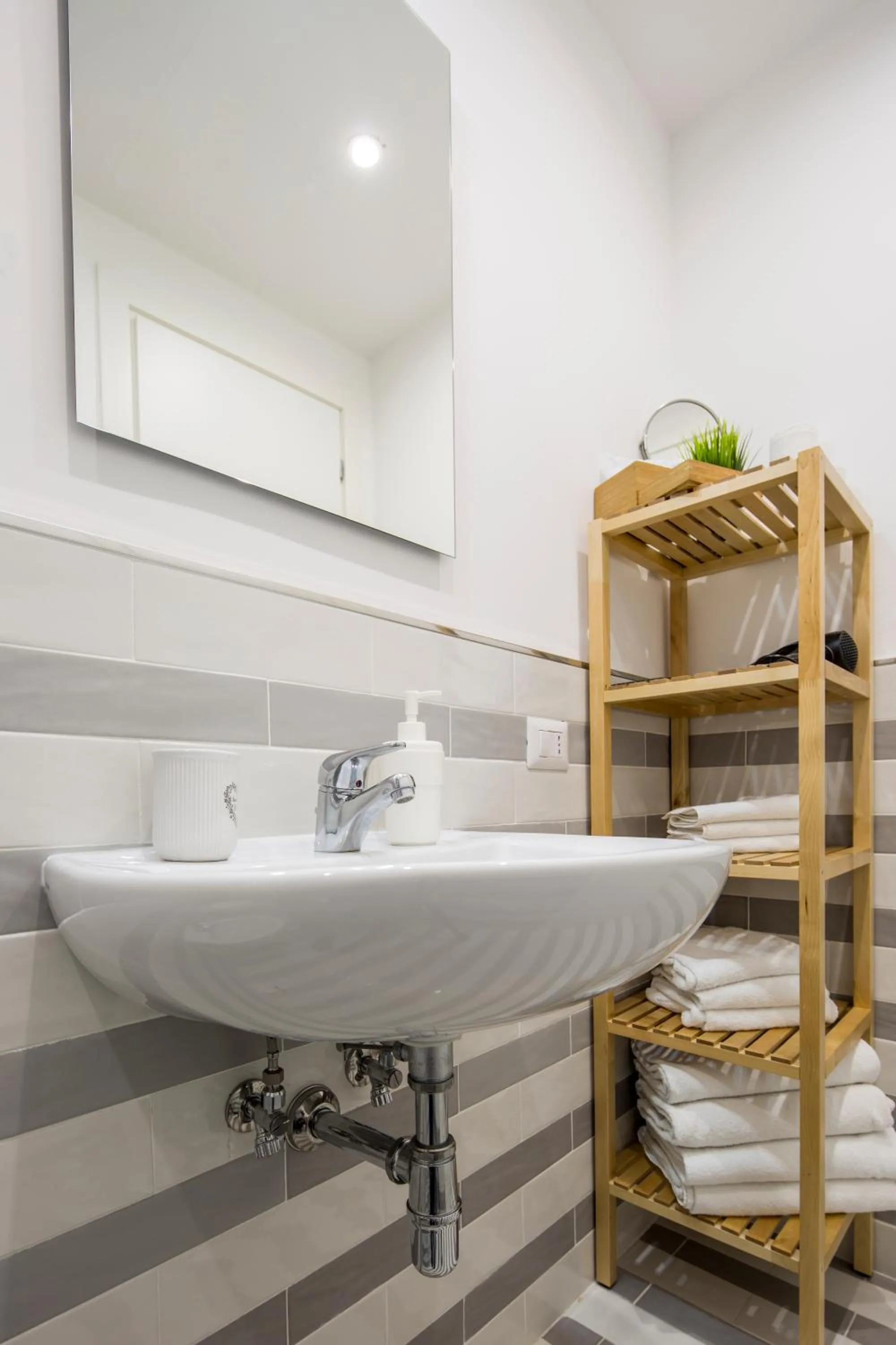 Bathroom in Flower Suites Sorrento