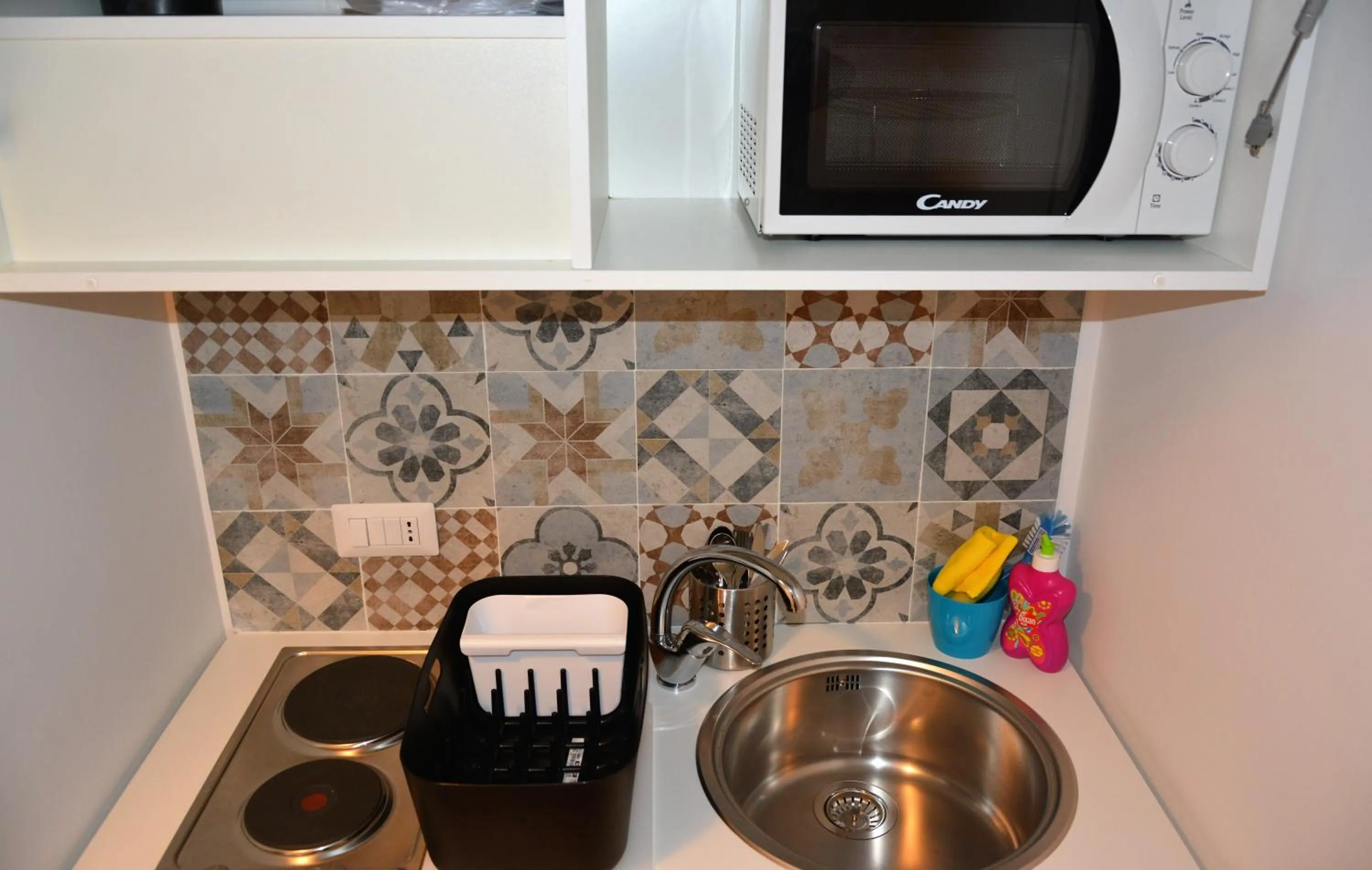 Kitchen or kitchenette in Flower Suites Sorrento