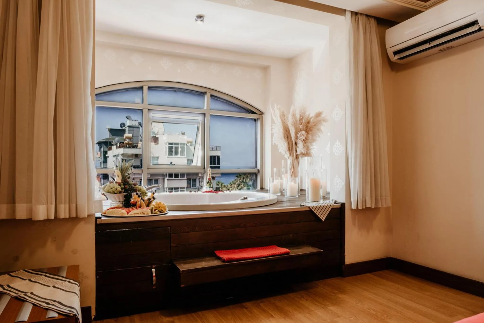 Tac Premier Hotel & Spa