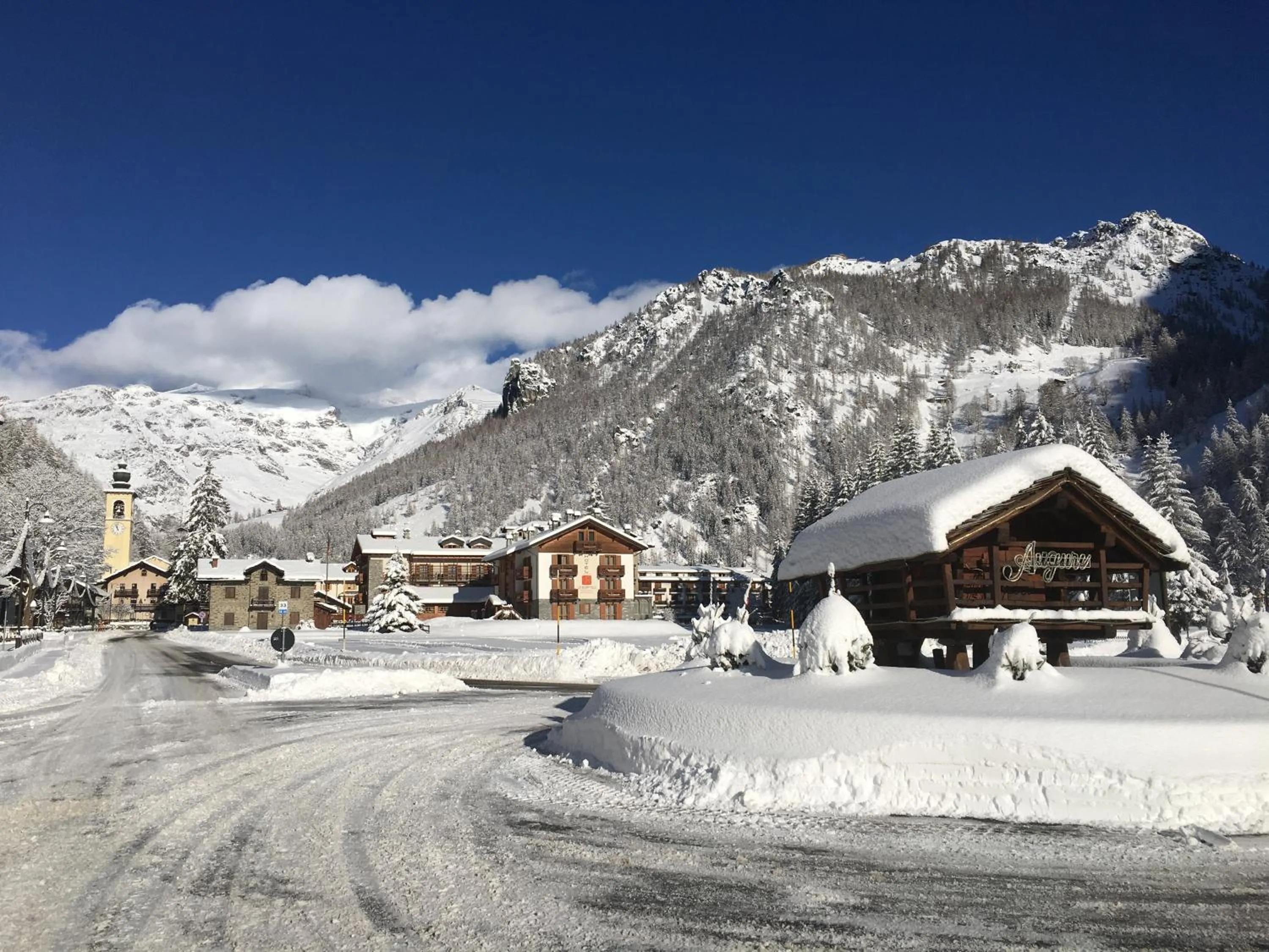 Property building in Lo Scoiattolo Hotel