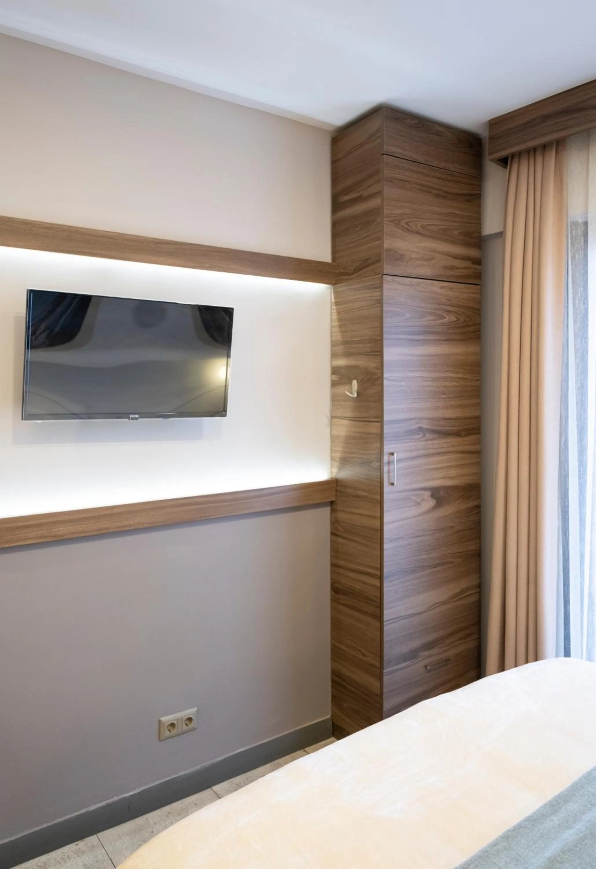 TV and multimedia, Bed in The Pera Hotel