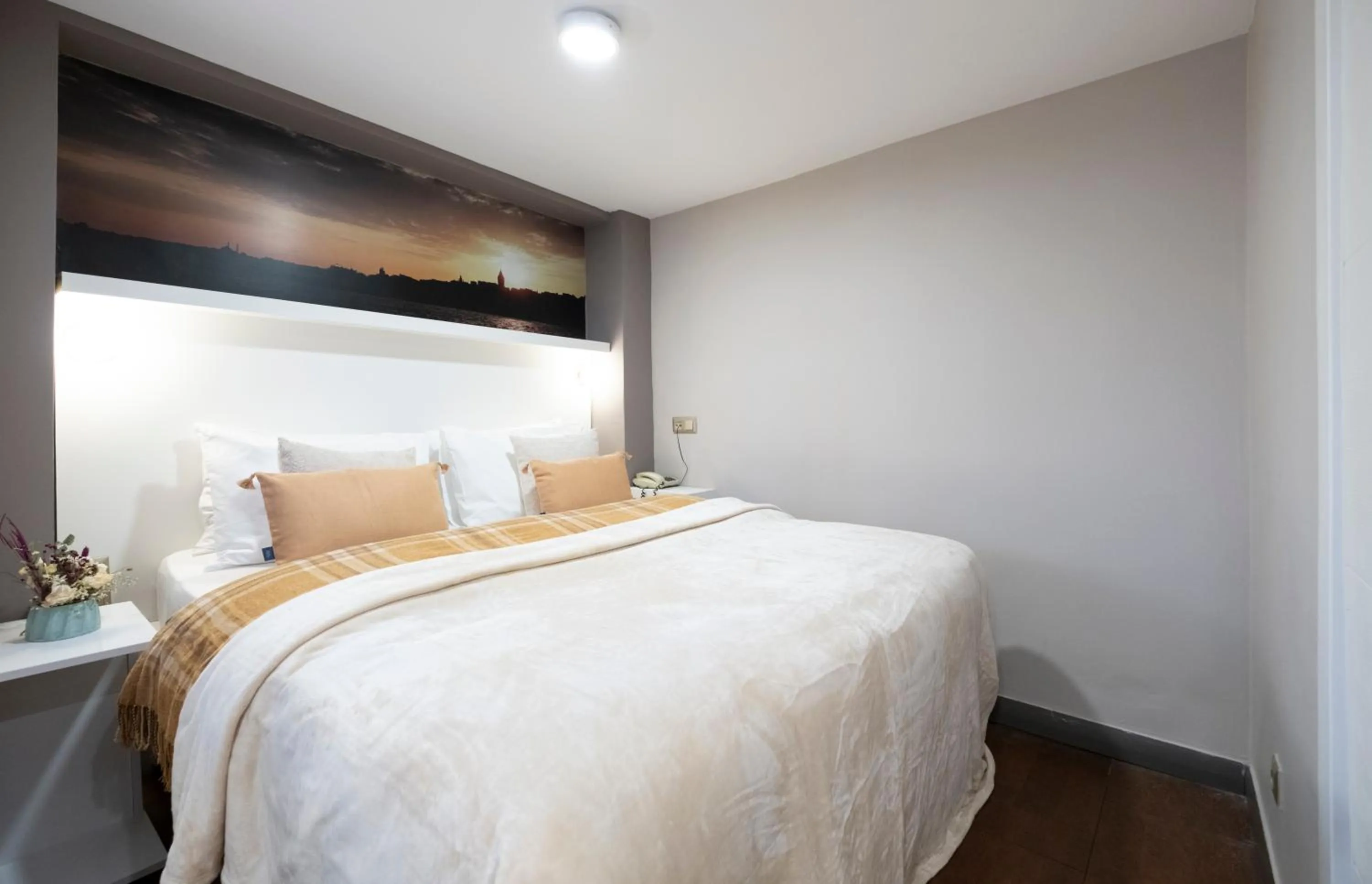 Bed in The Pera Hotel