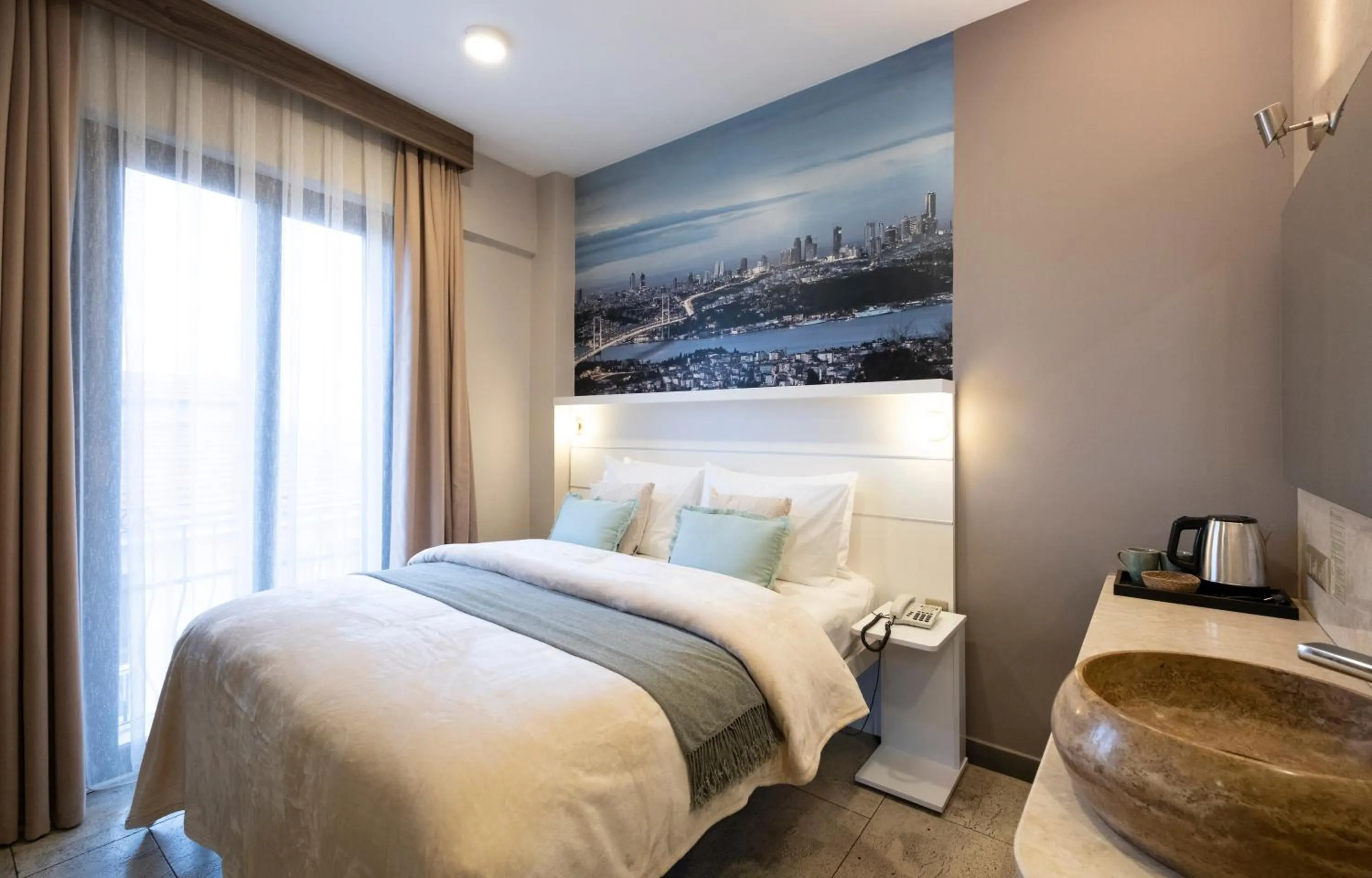 Bed in The Pera Hotel