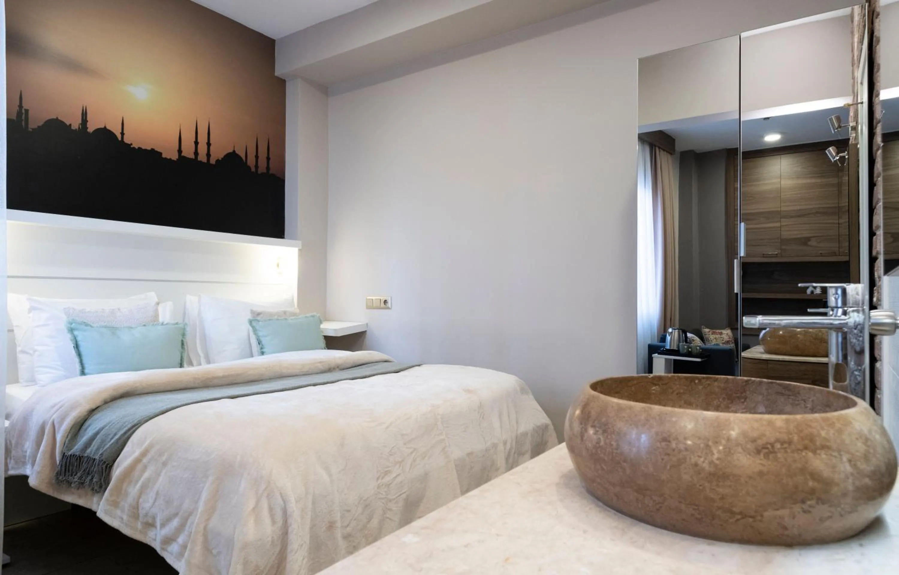 Bed in The Pera Hotel