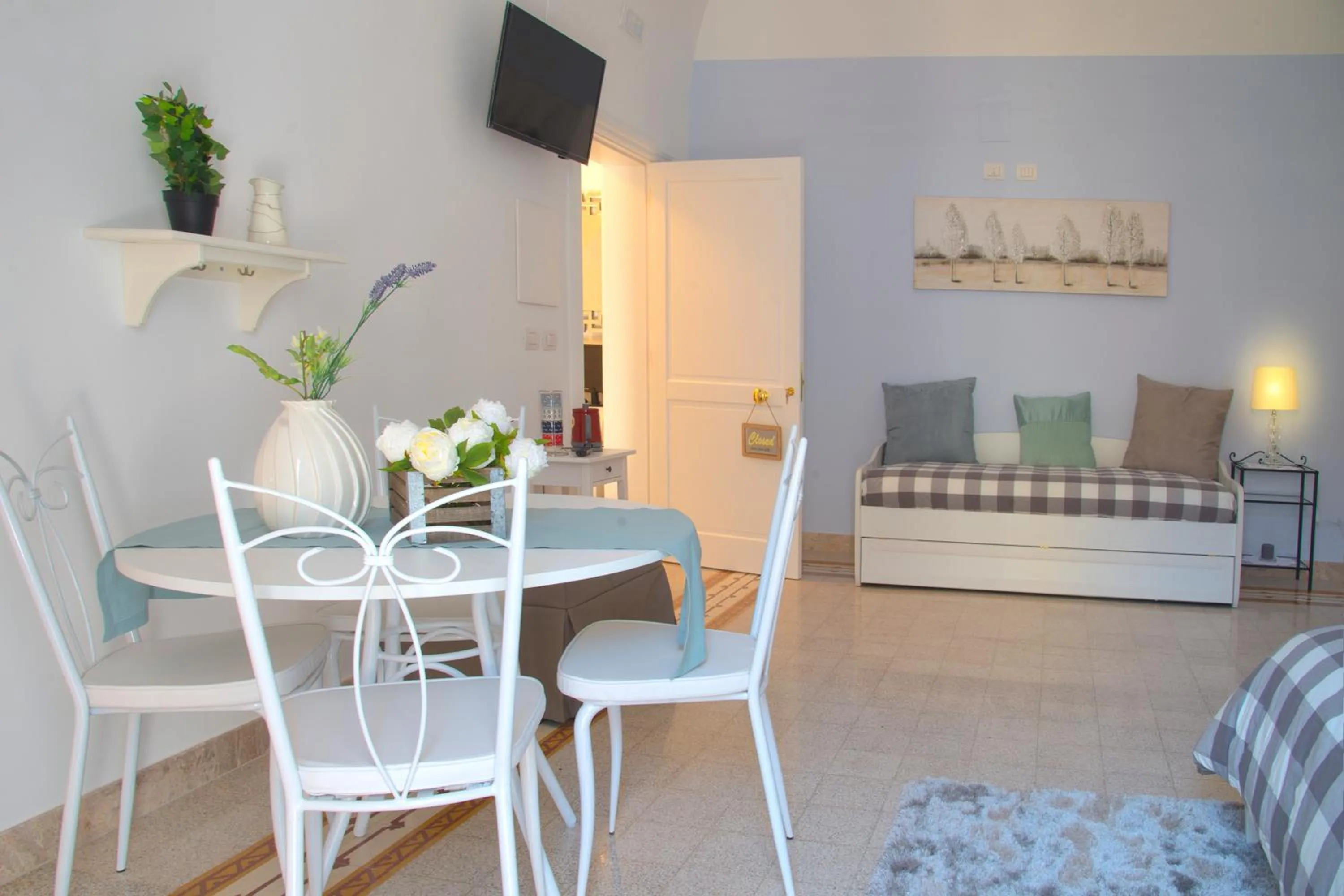 TV and multimedia, Bed in B&B Mimmo e Valeria