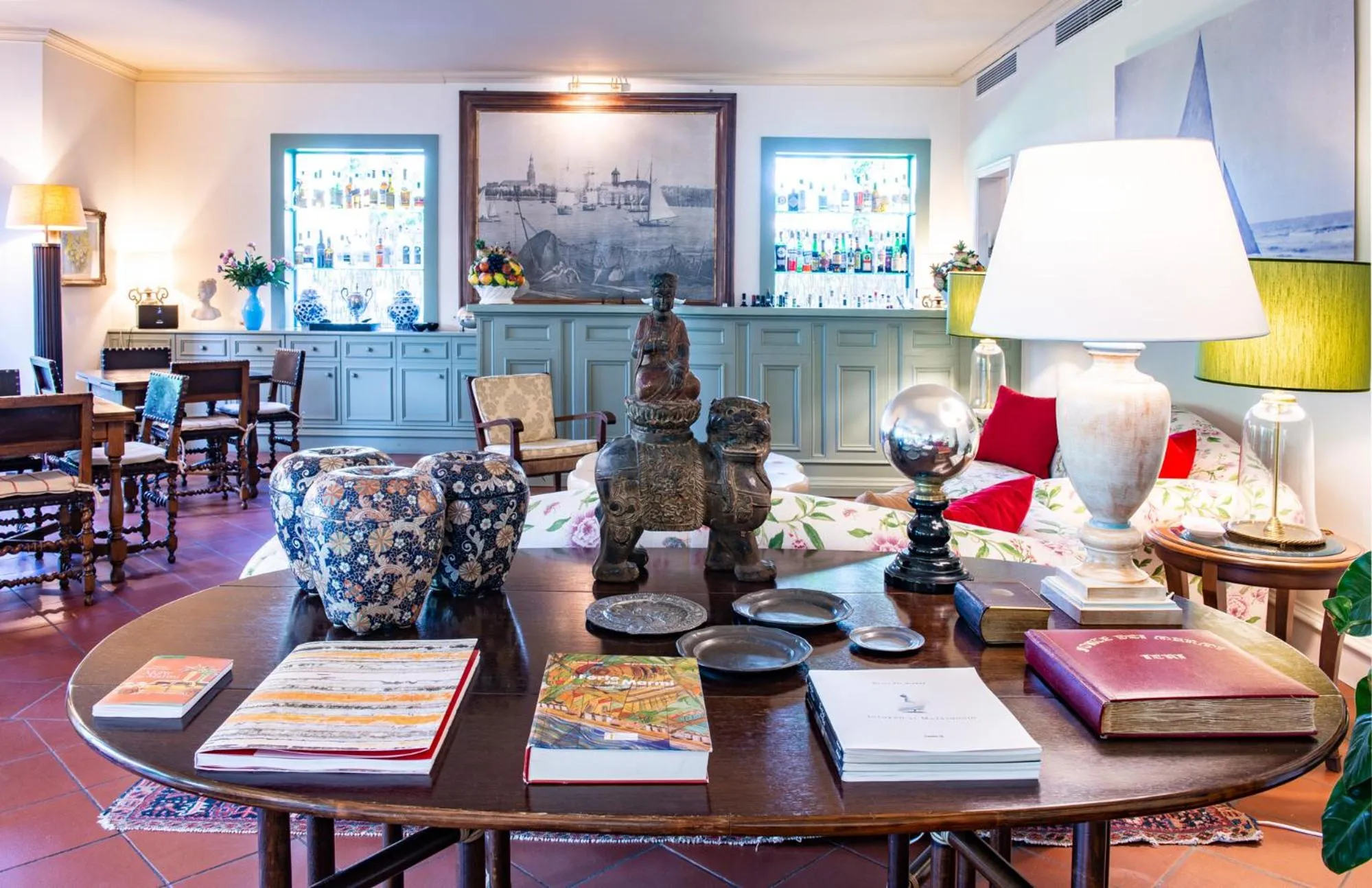 Seating area in Hotel Franceschi