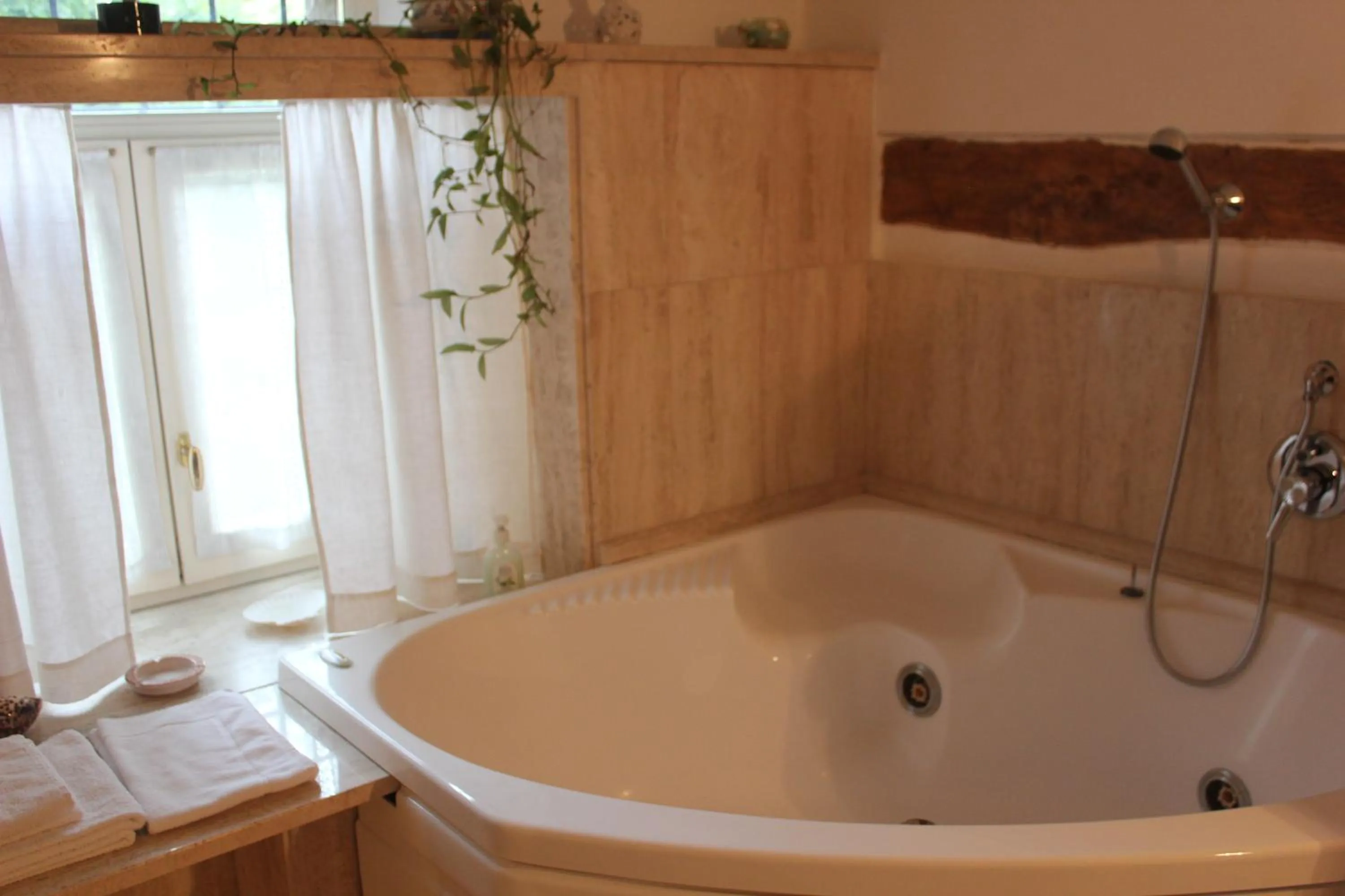 Bathroom in Residence Via Benamati