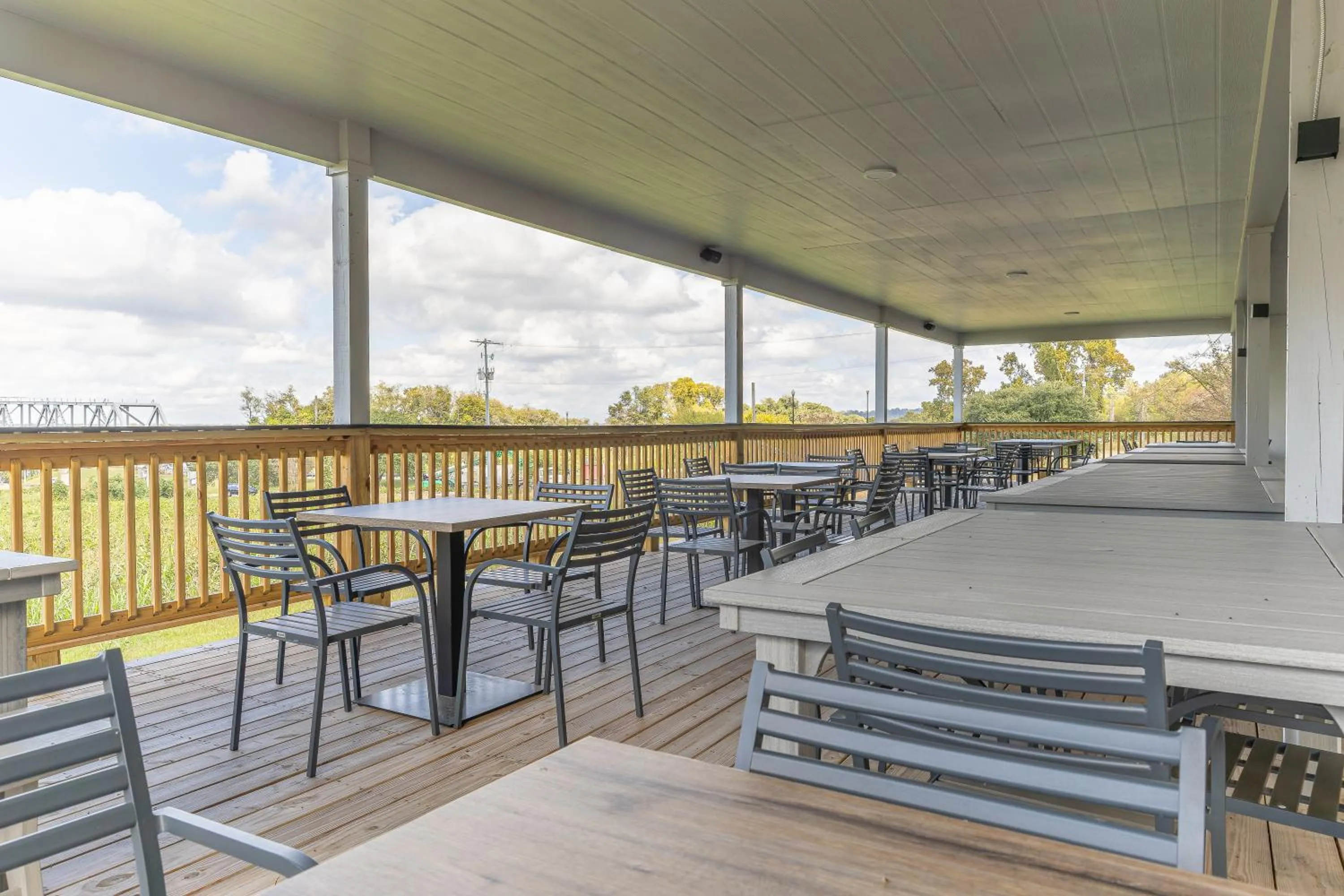 Patio in The Bridges Hotel