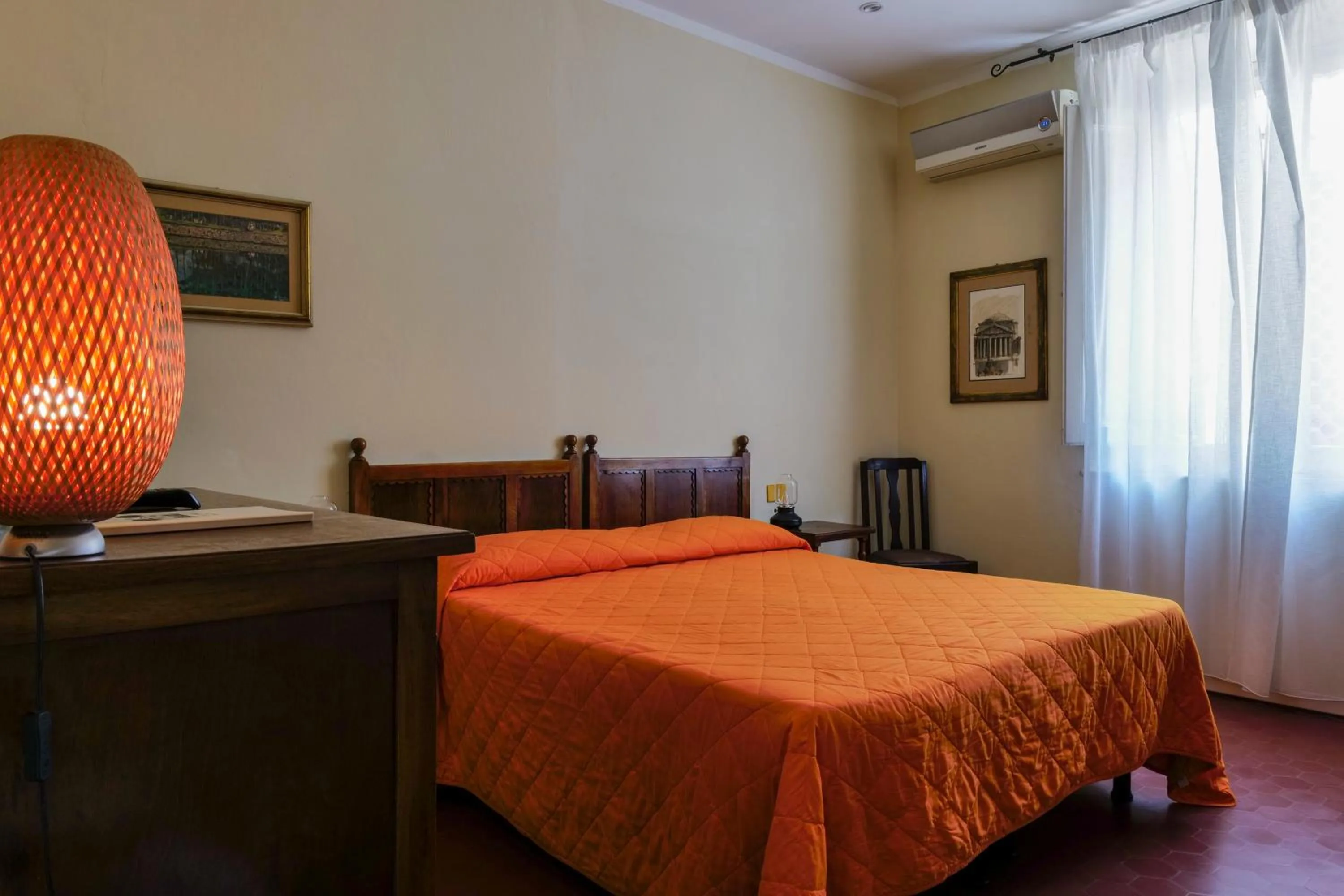 Bed in Hotel Club i Pini - Residenza d'Epoca in Versilia