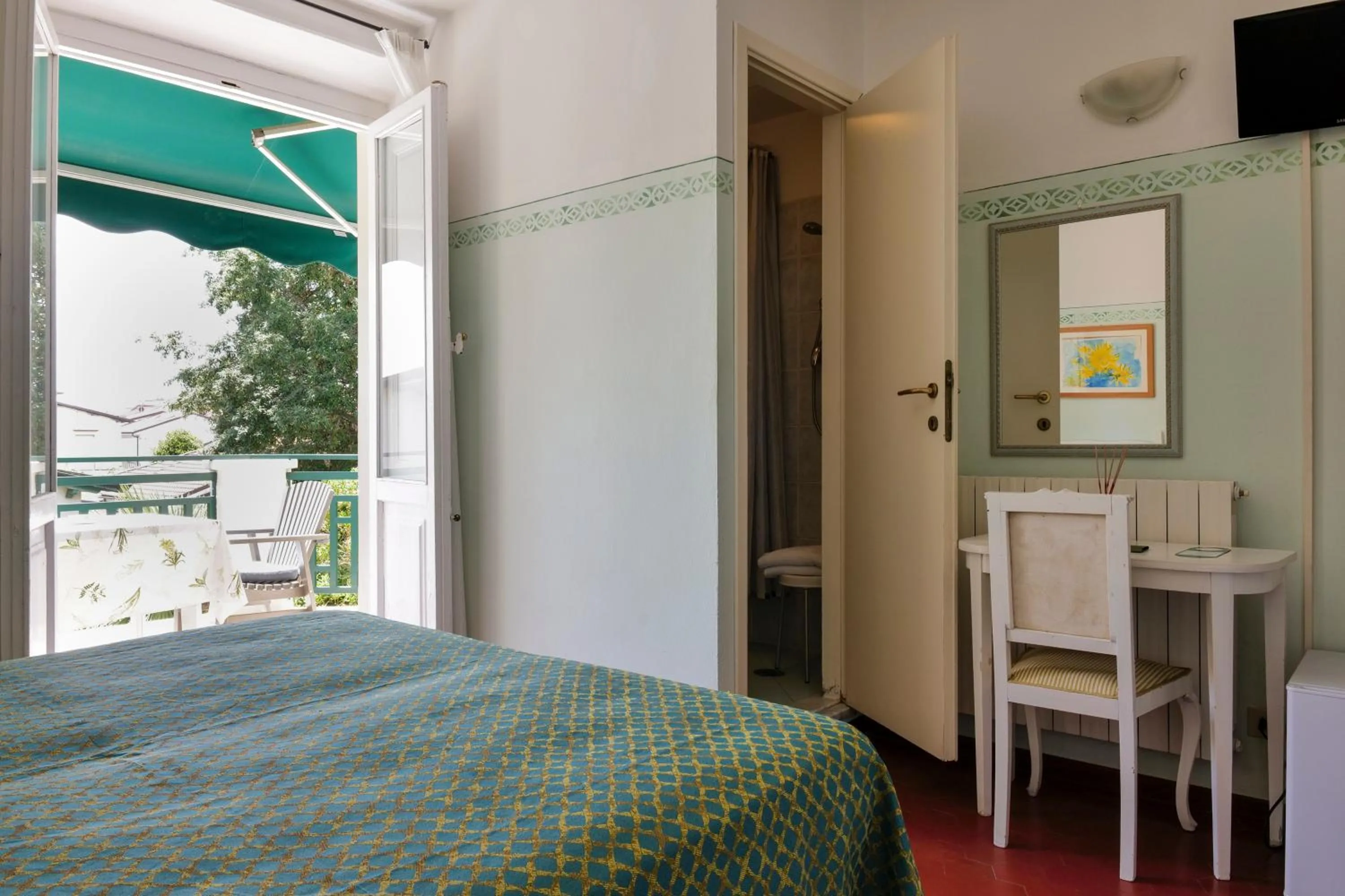 Bed in Hotel Club i Pini - Residenza d'Epoca in Versilia