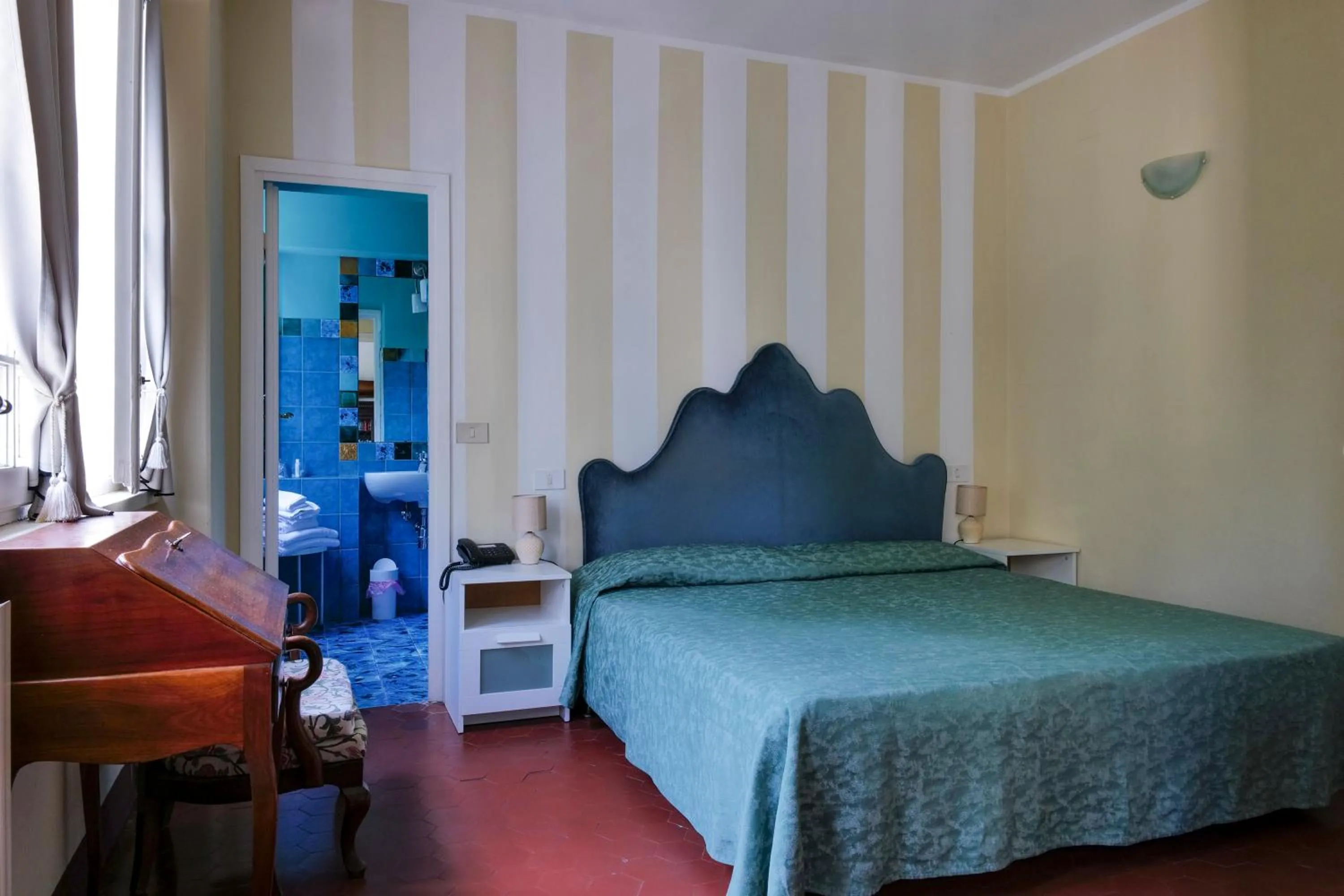 Bed in Hotel Club i Pini - Residenza d'Epoca in Versilia