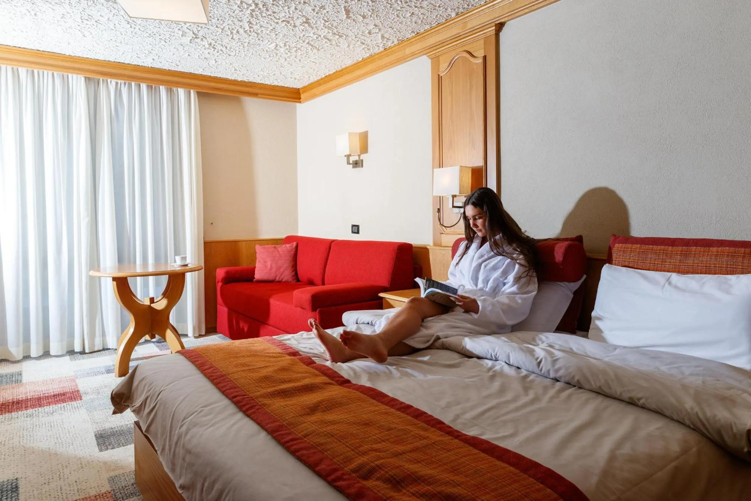 Bed in Hotel Intermonti