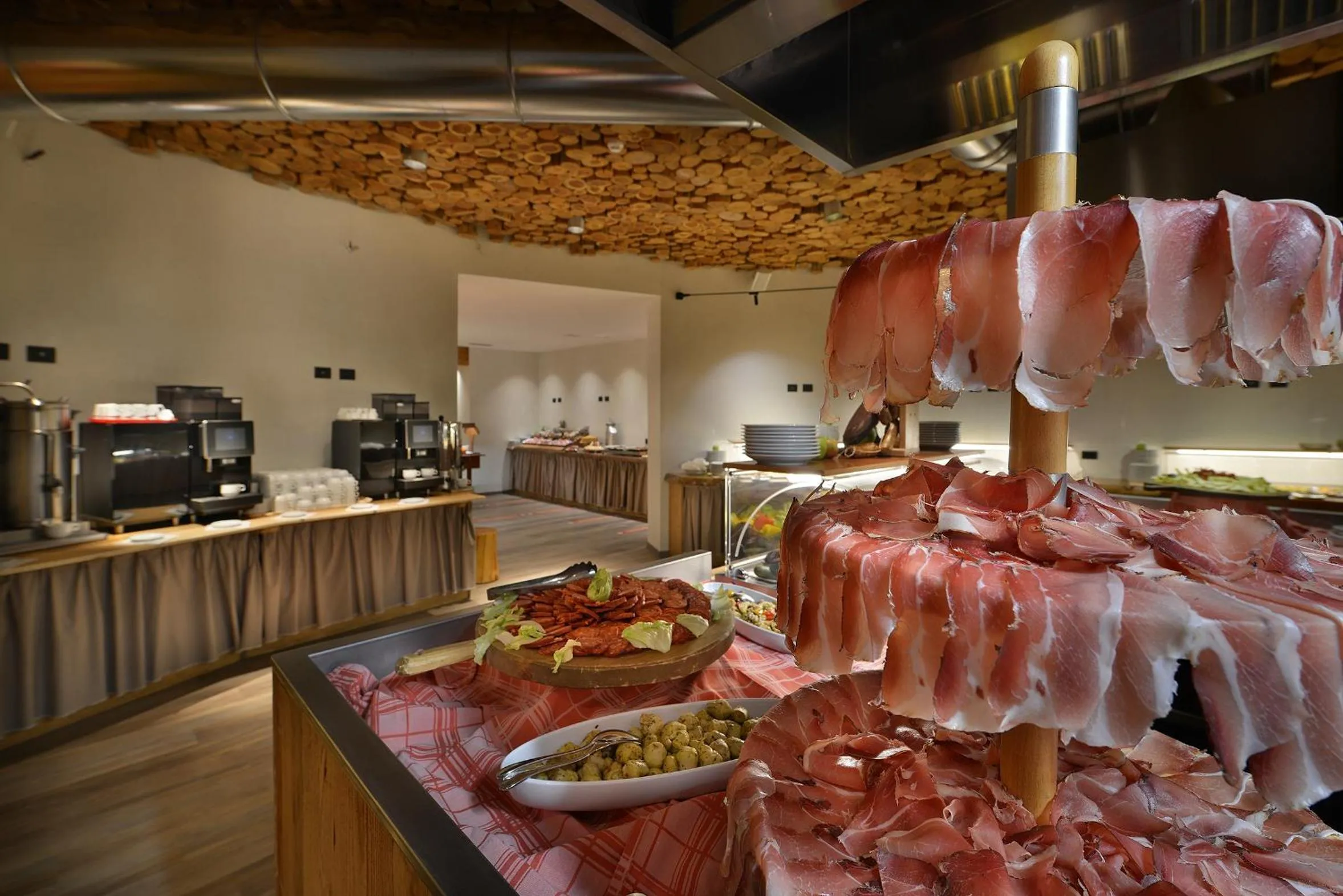 Restaurant/places to eat in Alpen Resort Bivio