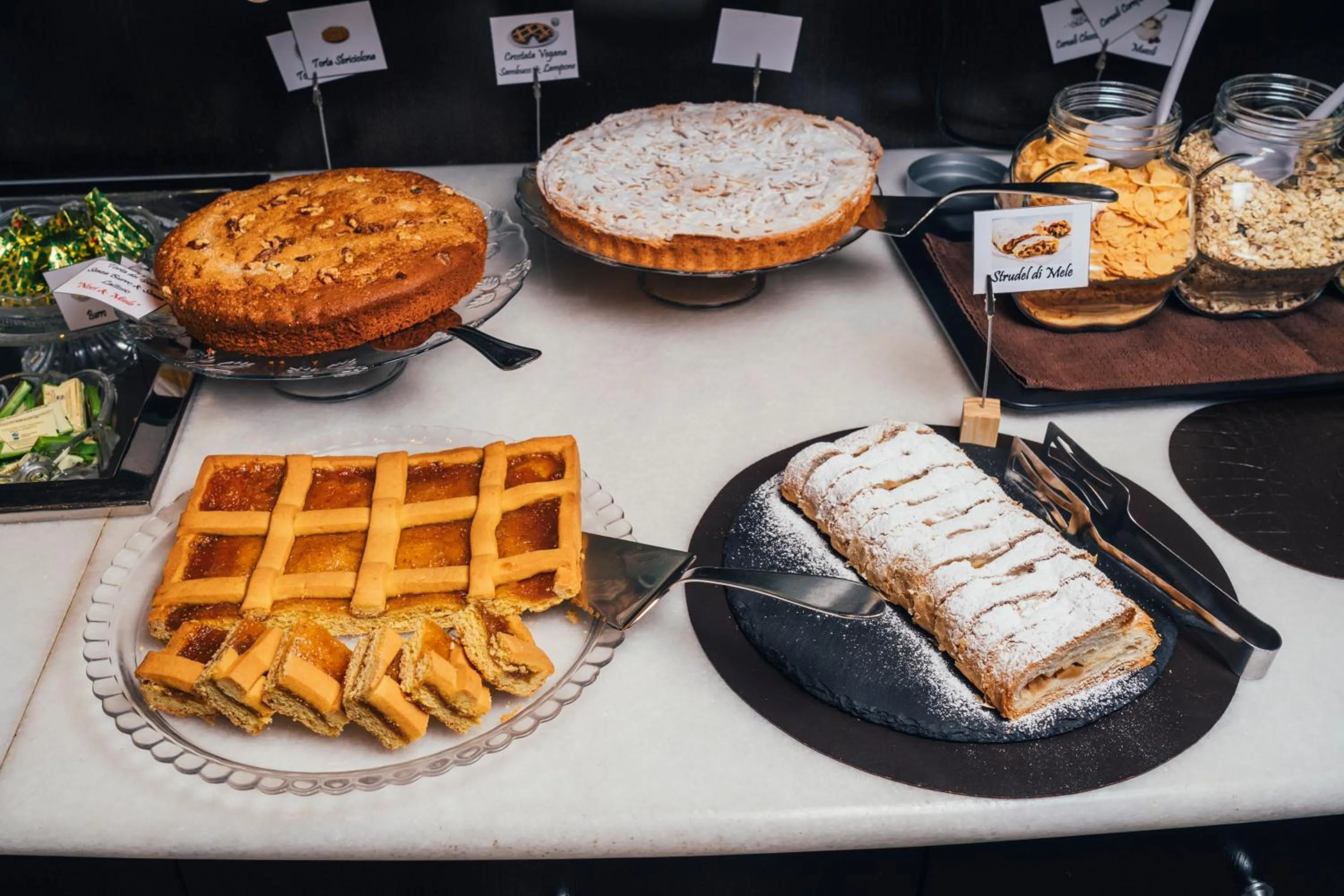 Breakfast in Euro Hotel