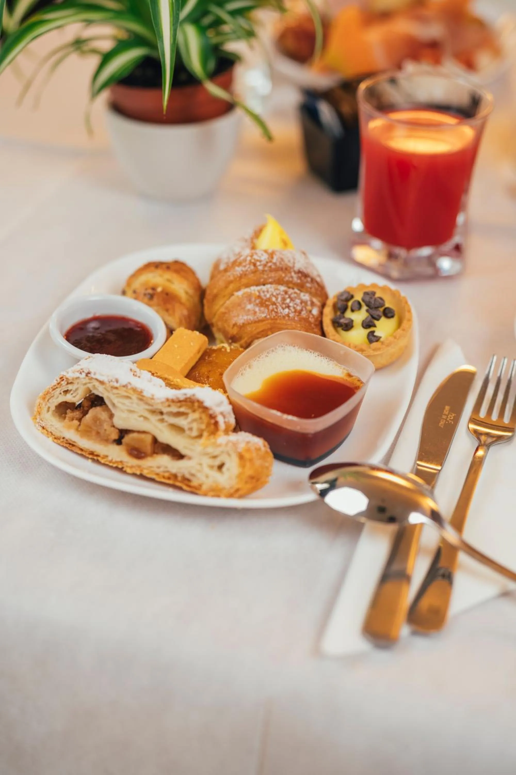 Breakfast in Euro Hotel