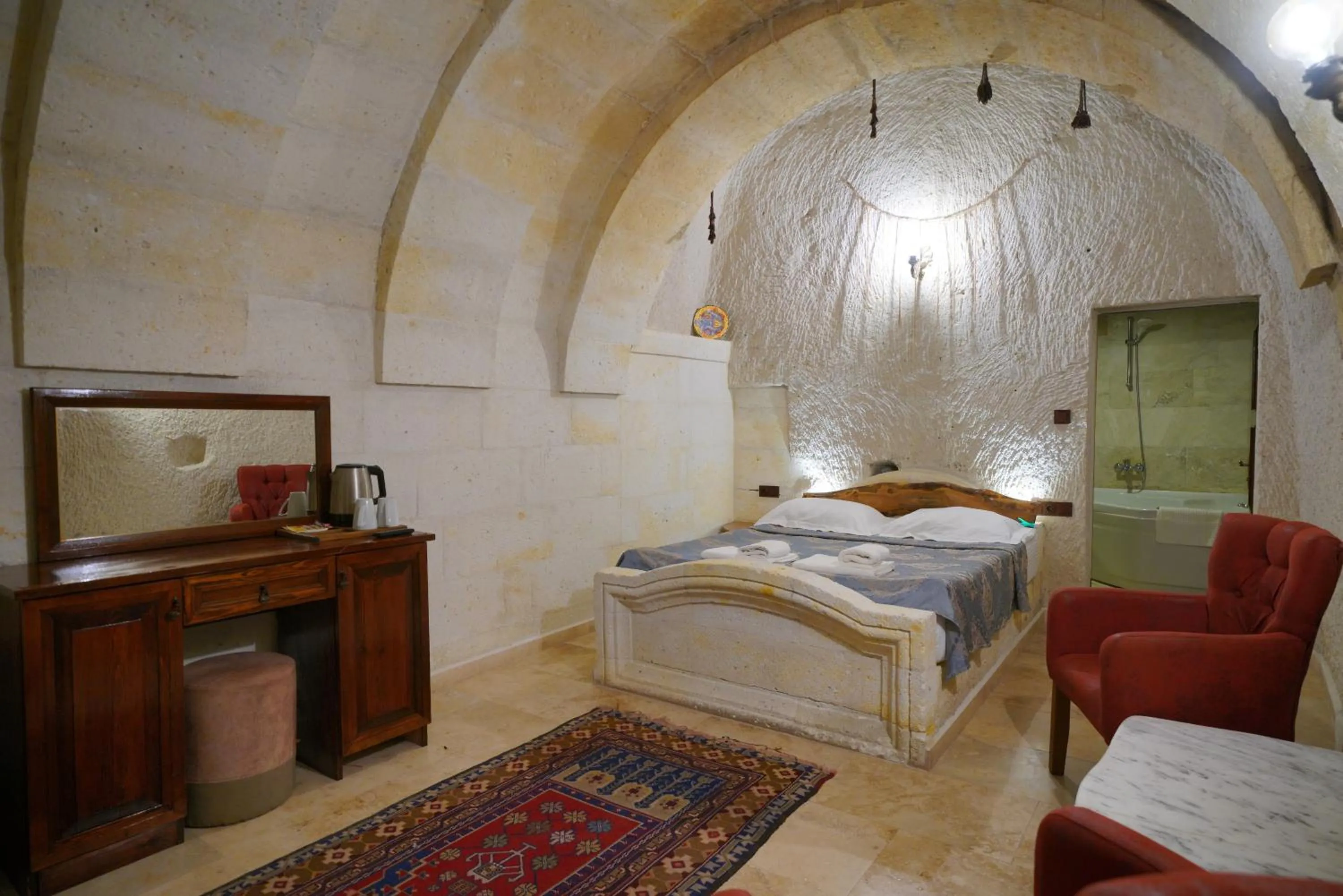 Photo of the whole room, Bed in Asteria Cave Hotel