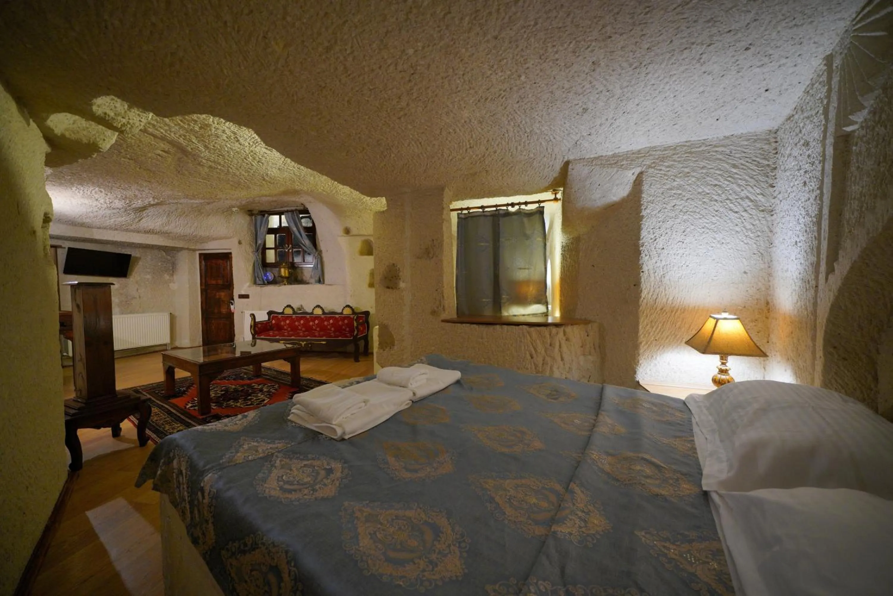 Bedroom, Bed in Asteria Cave Hotel