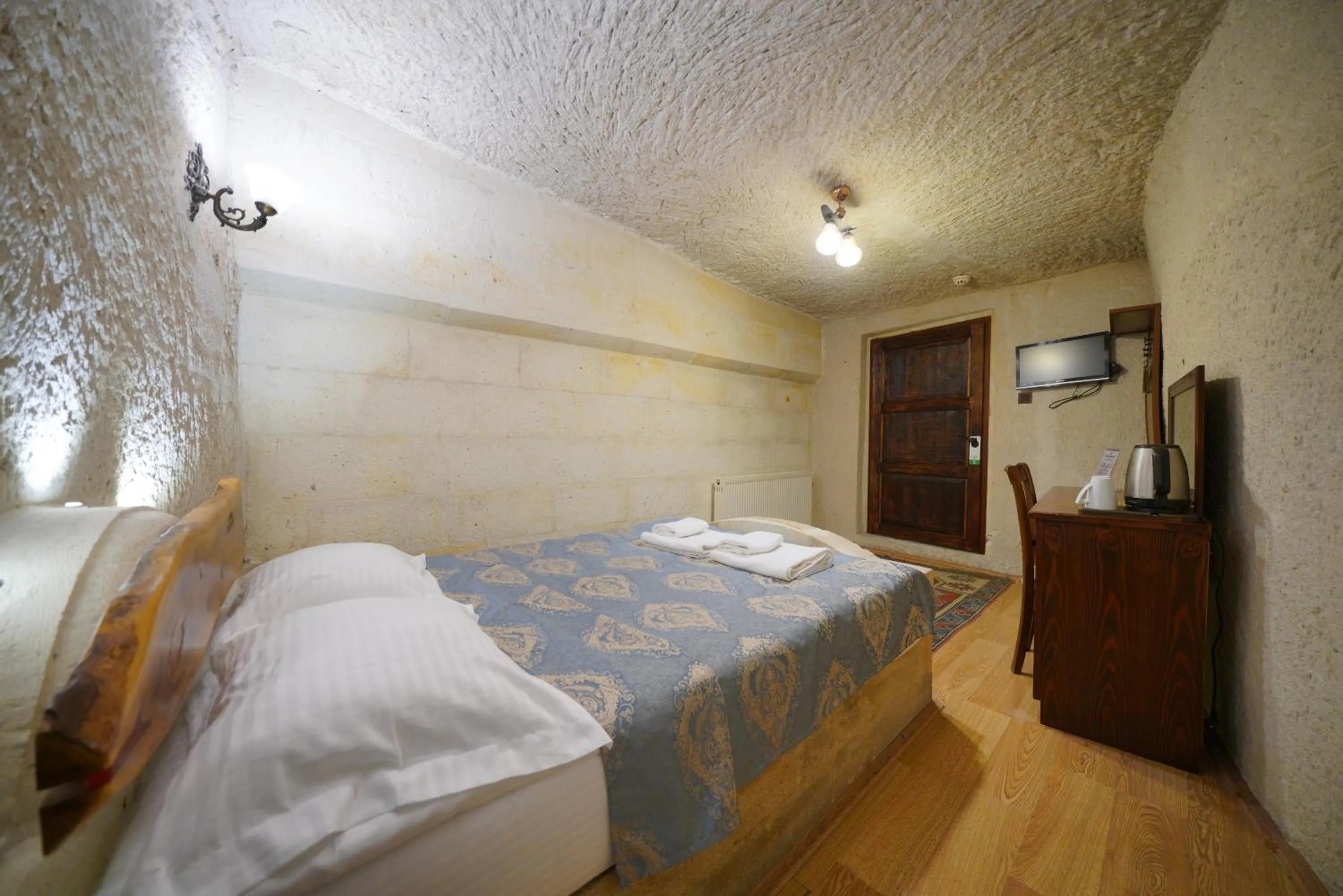 Bedroom, Bed in Asteria Cave Hotel
