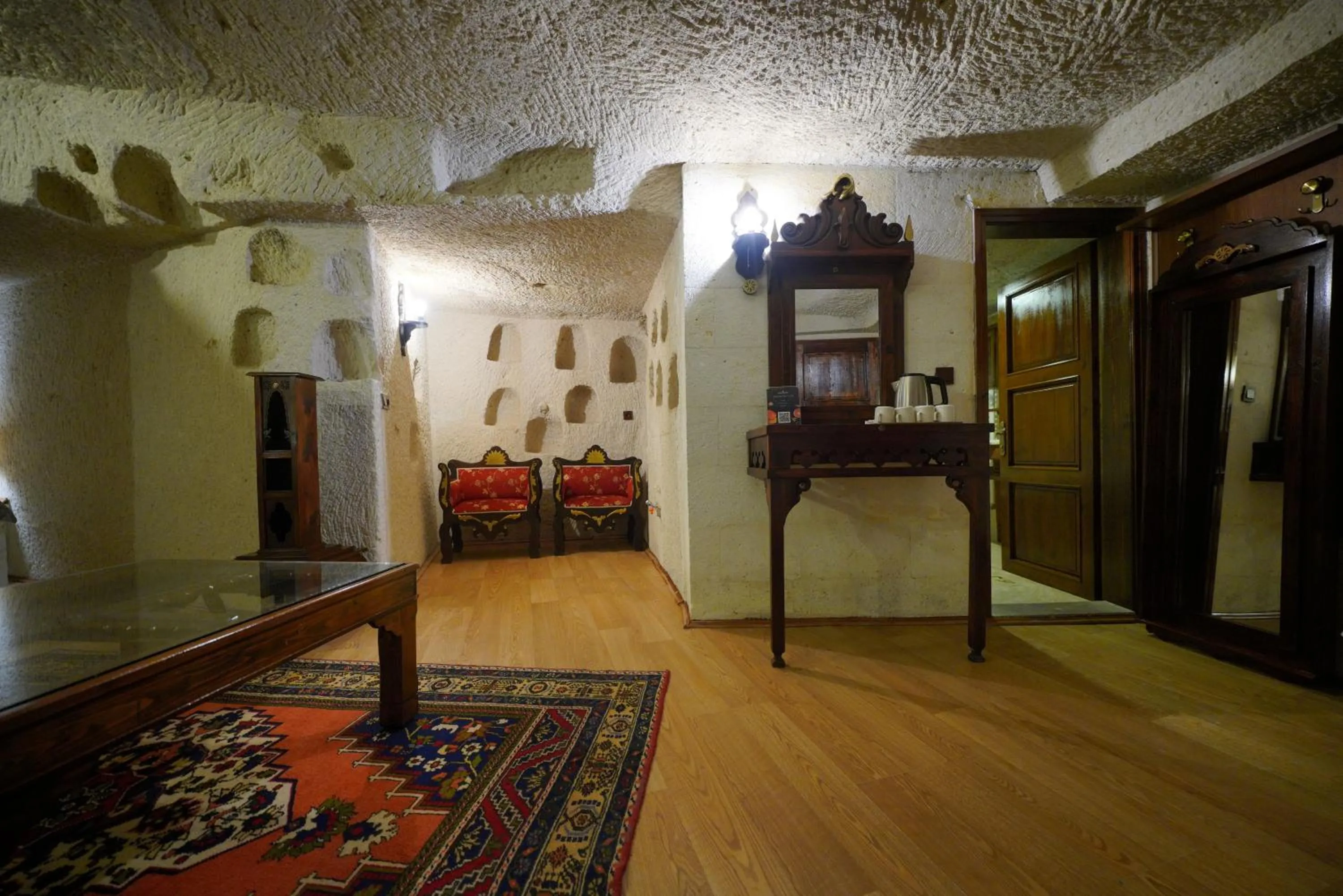 Photo of the whole room in Asteria Cave Hotel