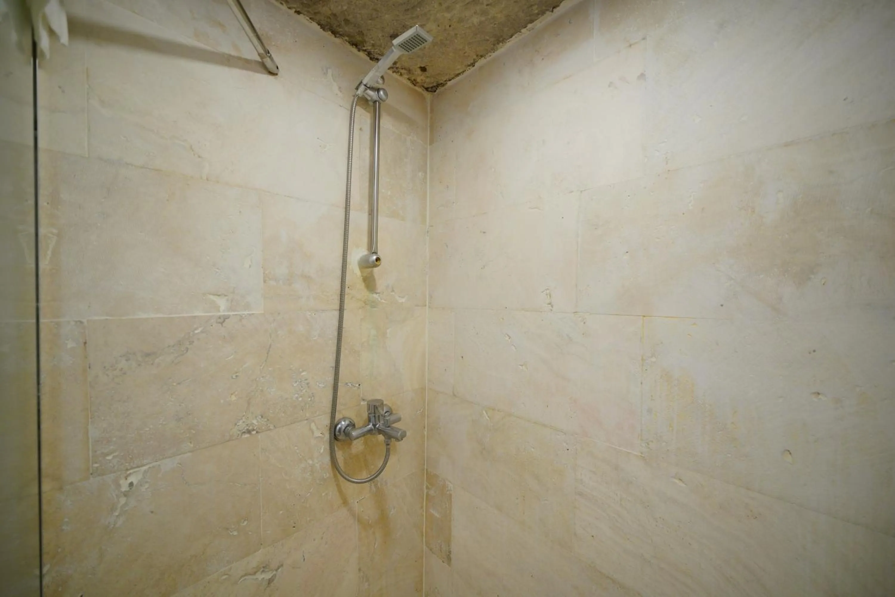 Bathroom in Asteria Cave Hotel