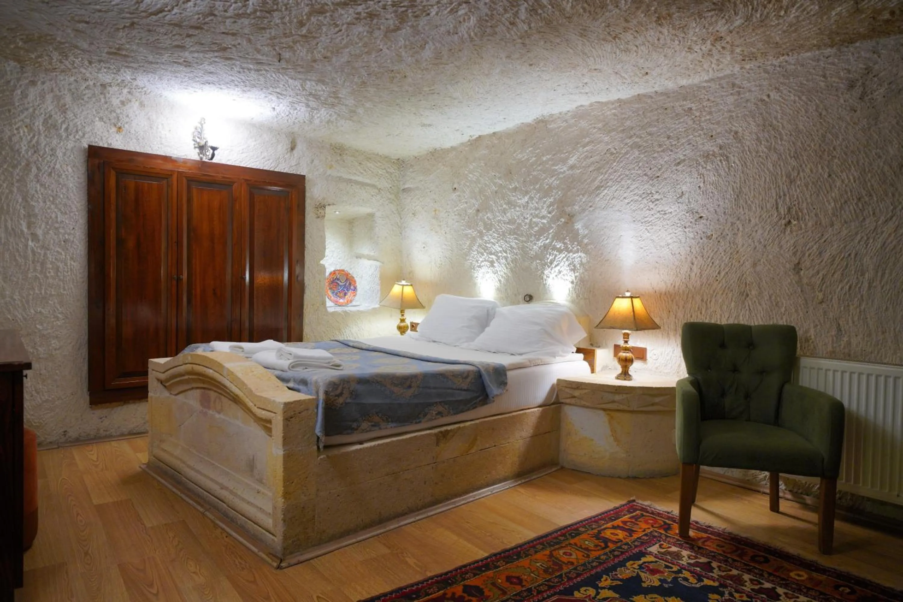 Photo of the whole room, Bed in Asteria Cave Hotel