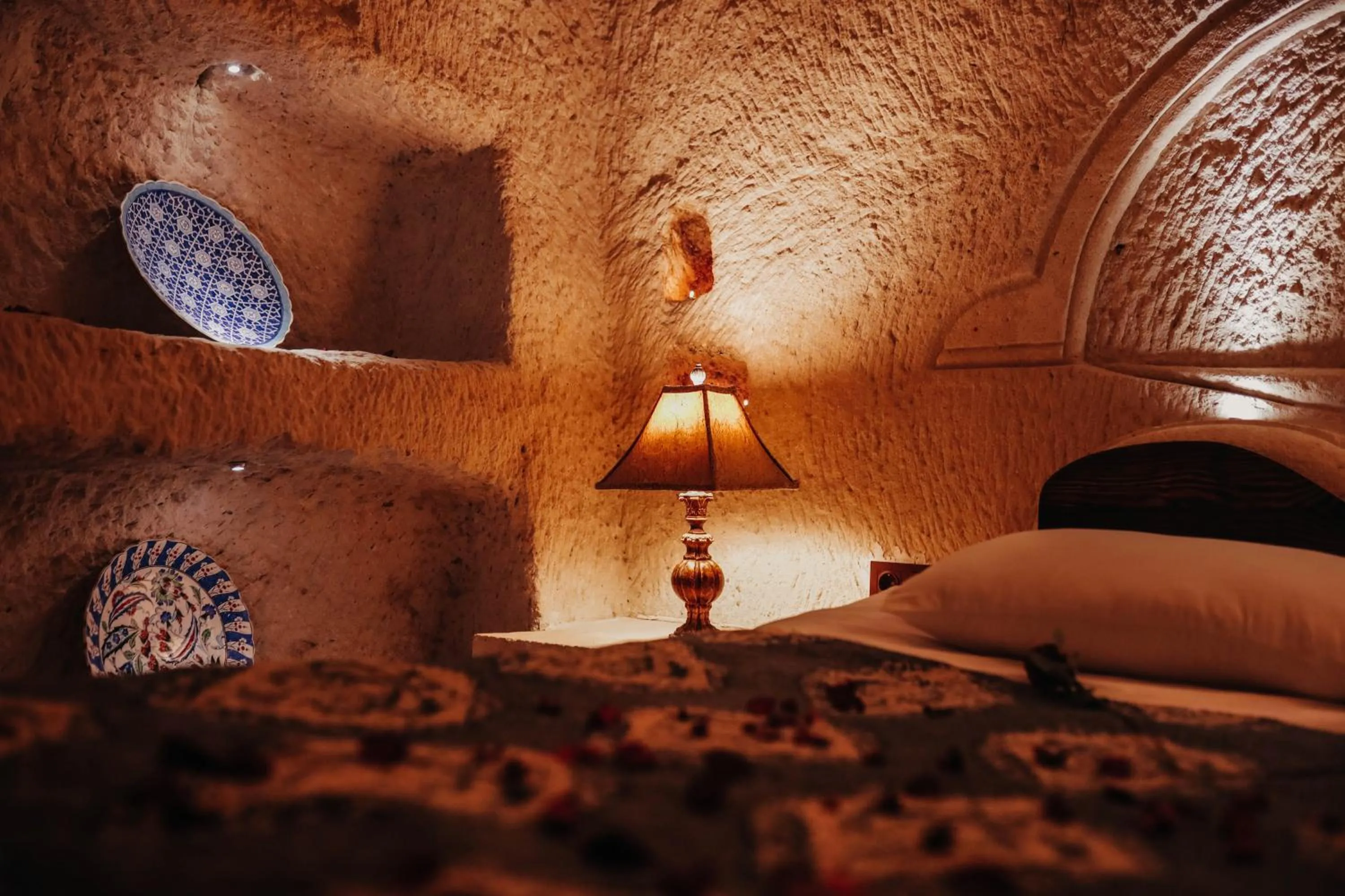 Bedroom, Bed in Asteria Cave Hotel