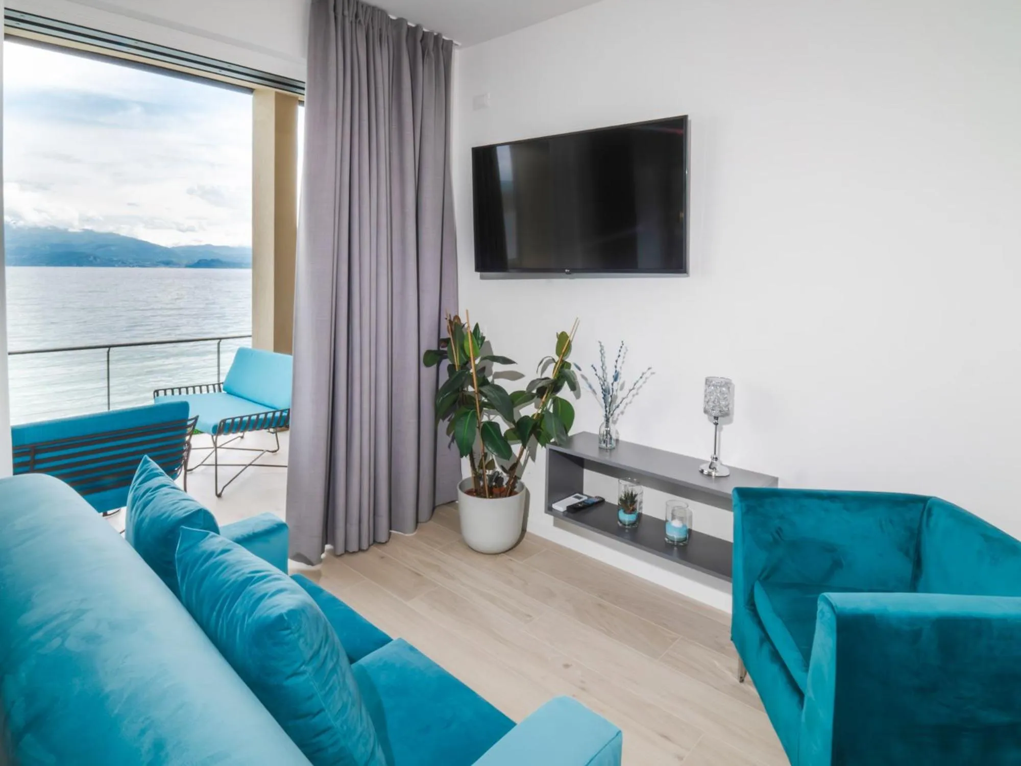 Seating area in Club del Sole Desenzano Boutique Resort