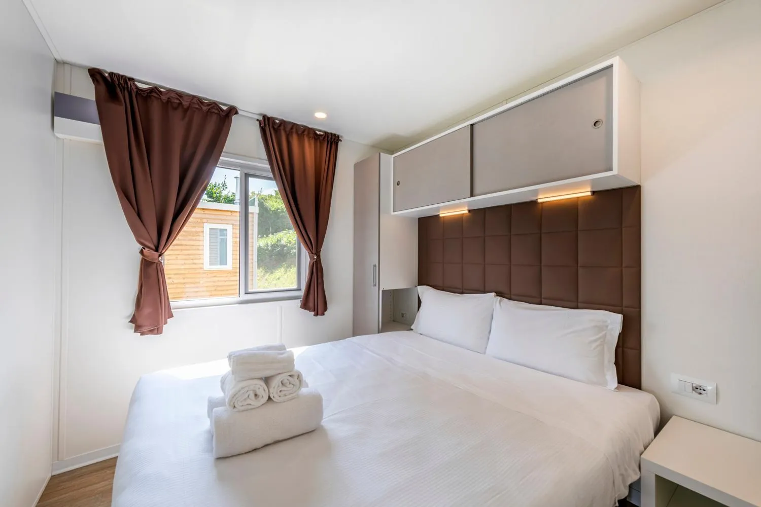 Bedroom, Bed in Club del Sole Desenzano Boutique Resort